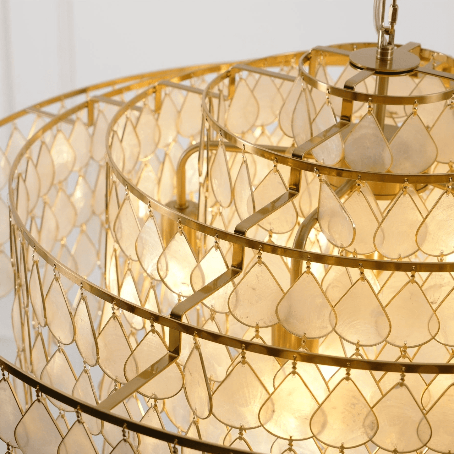 Teardrops Shell Chandelier - YIOSI