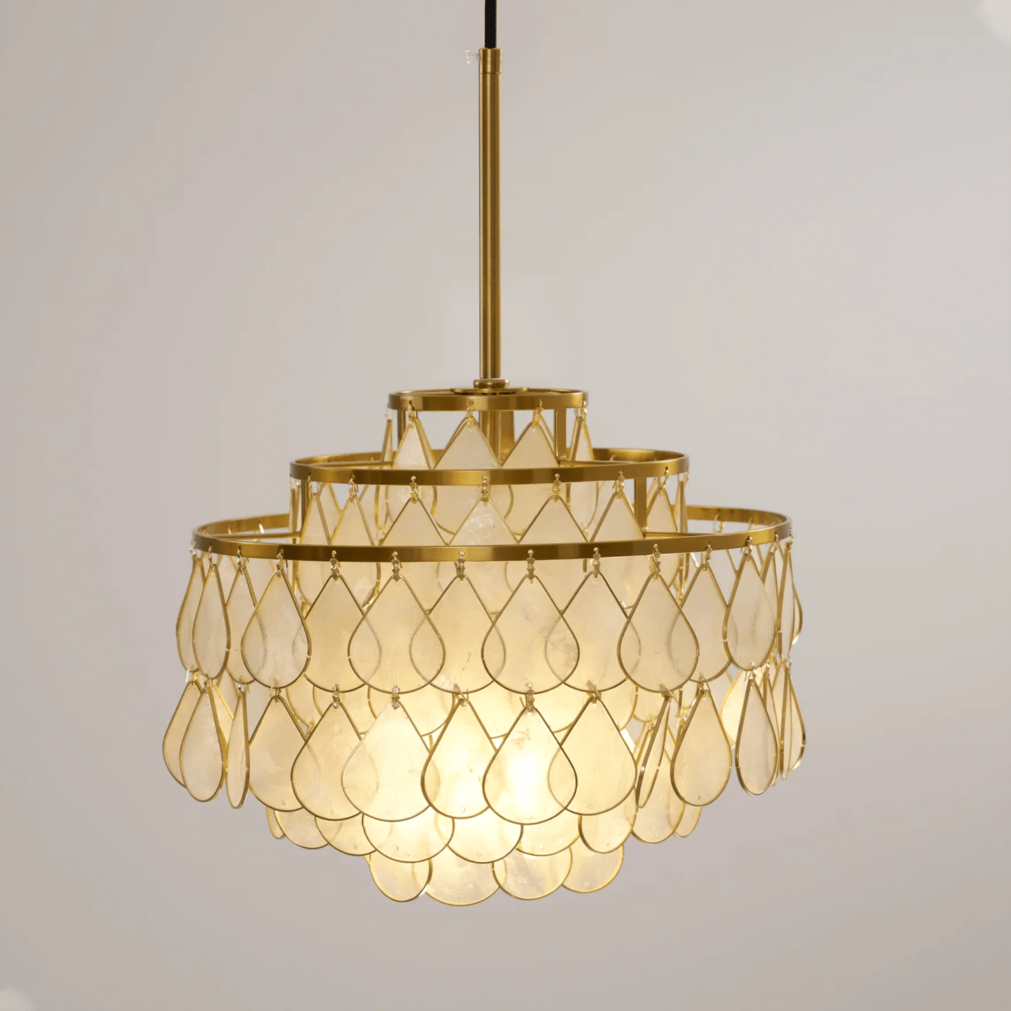 Teardrops Shell Chandelier - YIOSI