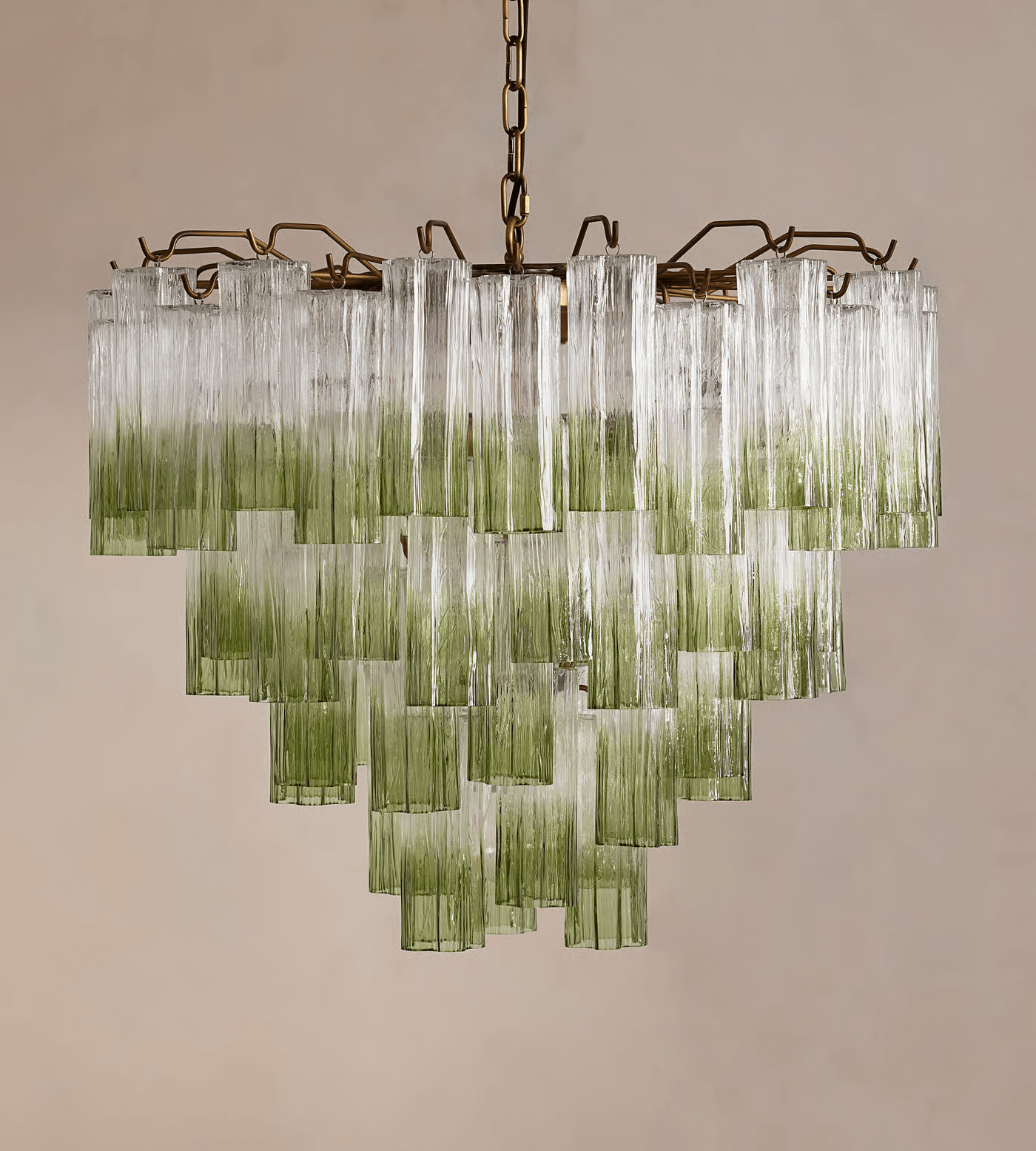 Chiara Chandelier - YIOSI
