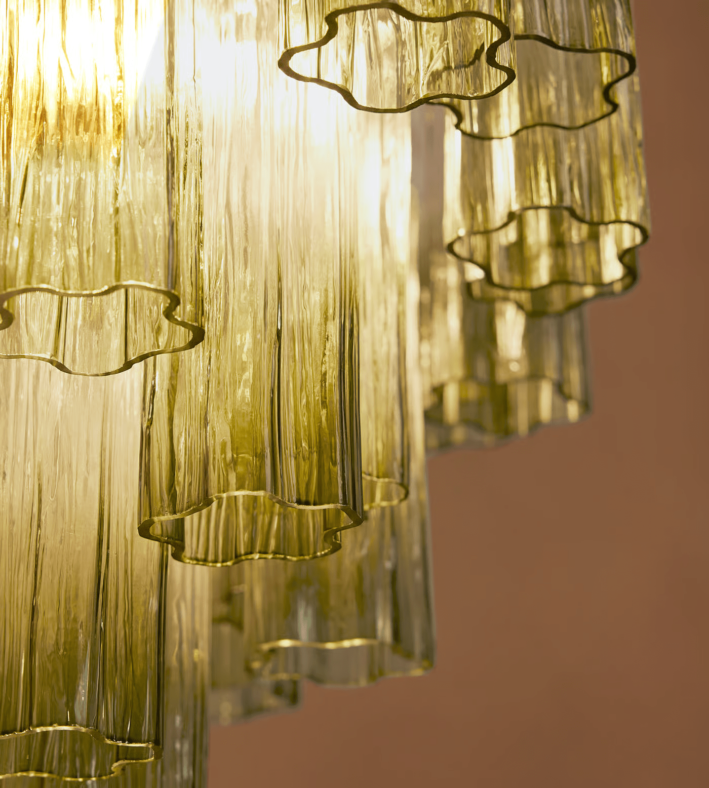 Chiara Chandelier - YIOSI