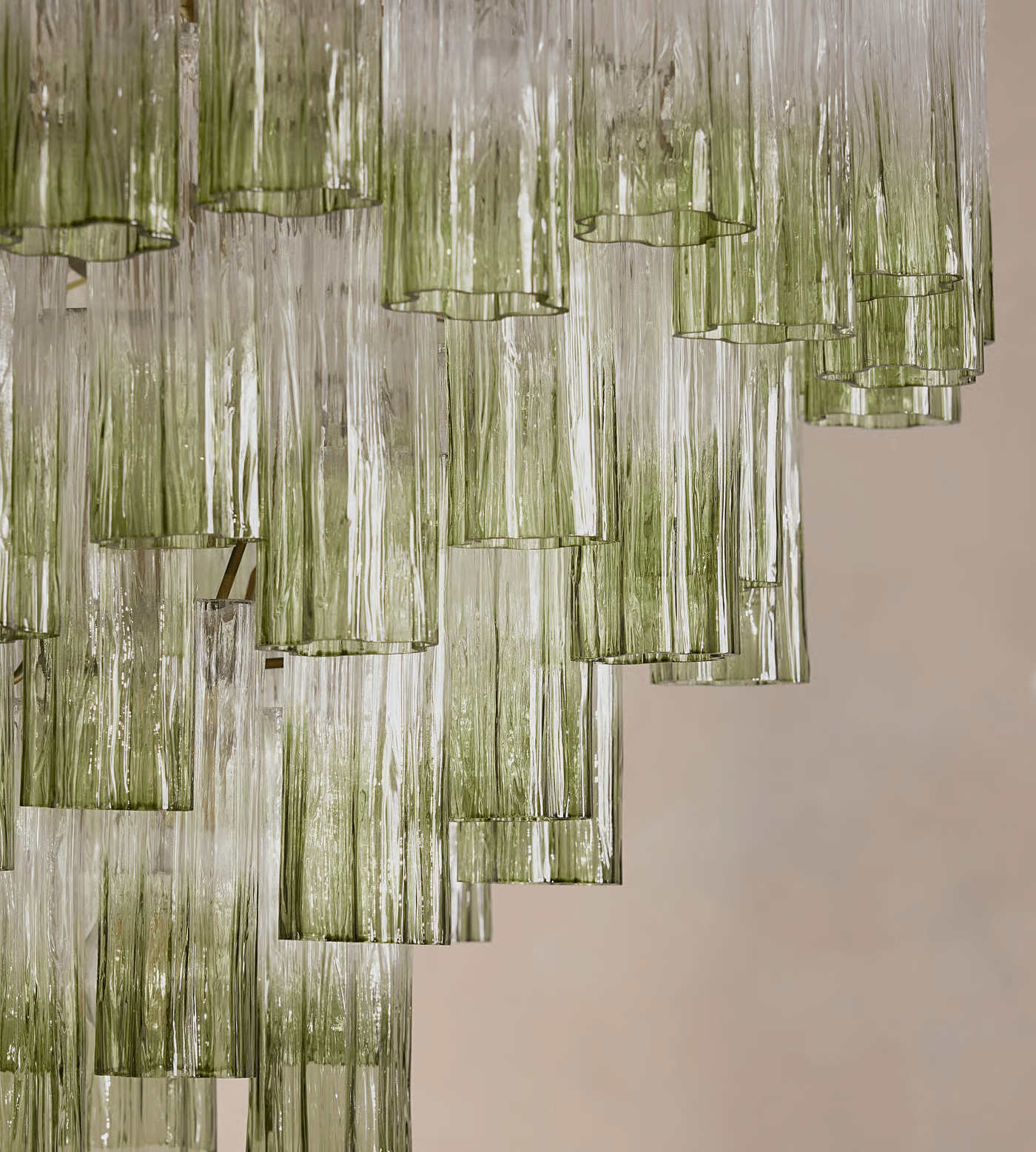 Chiara Chandelier - YIOSI