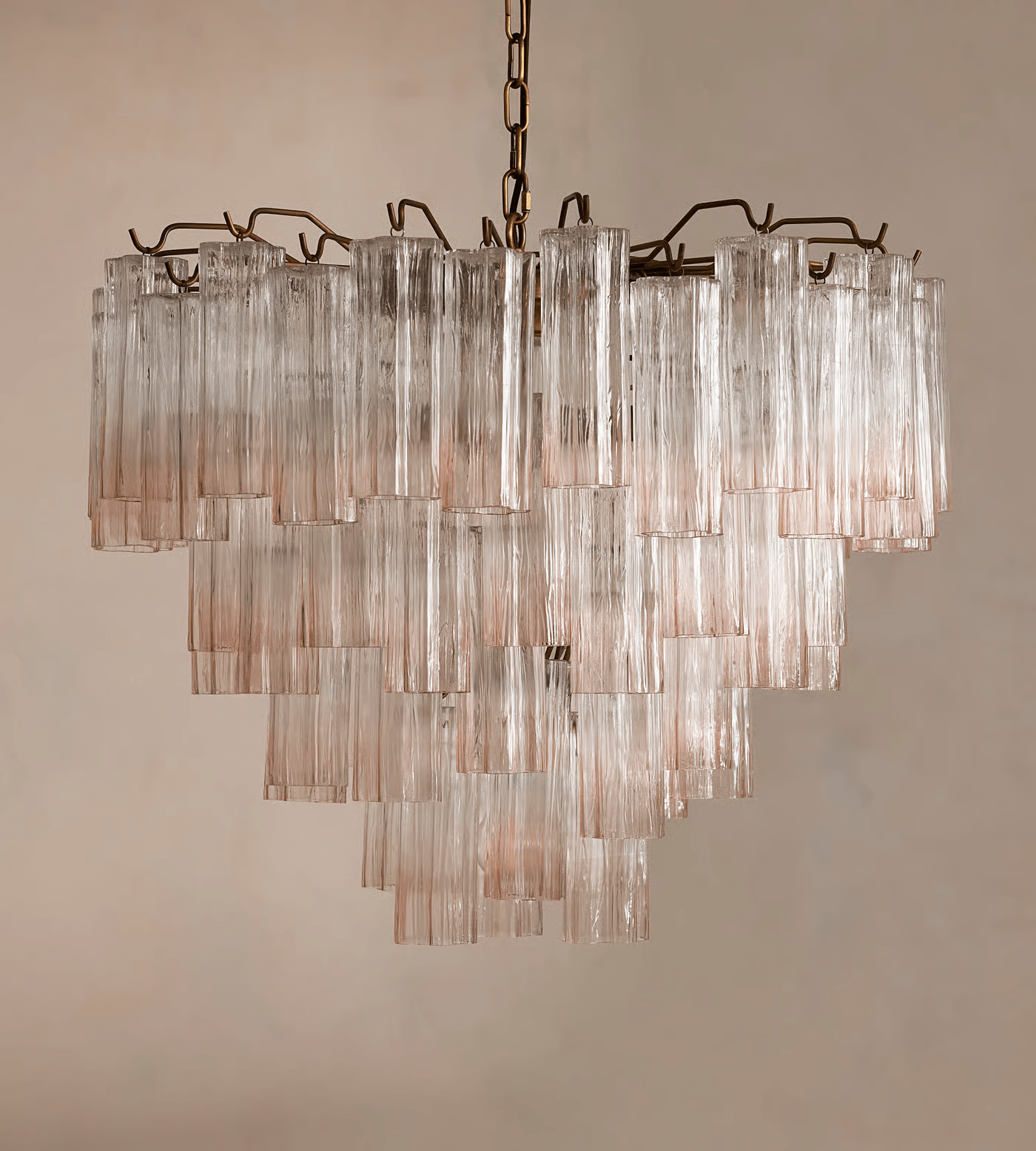 Chiara Chandelier - YIOSI