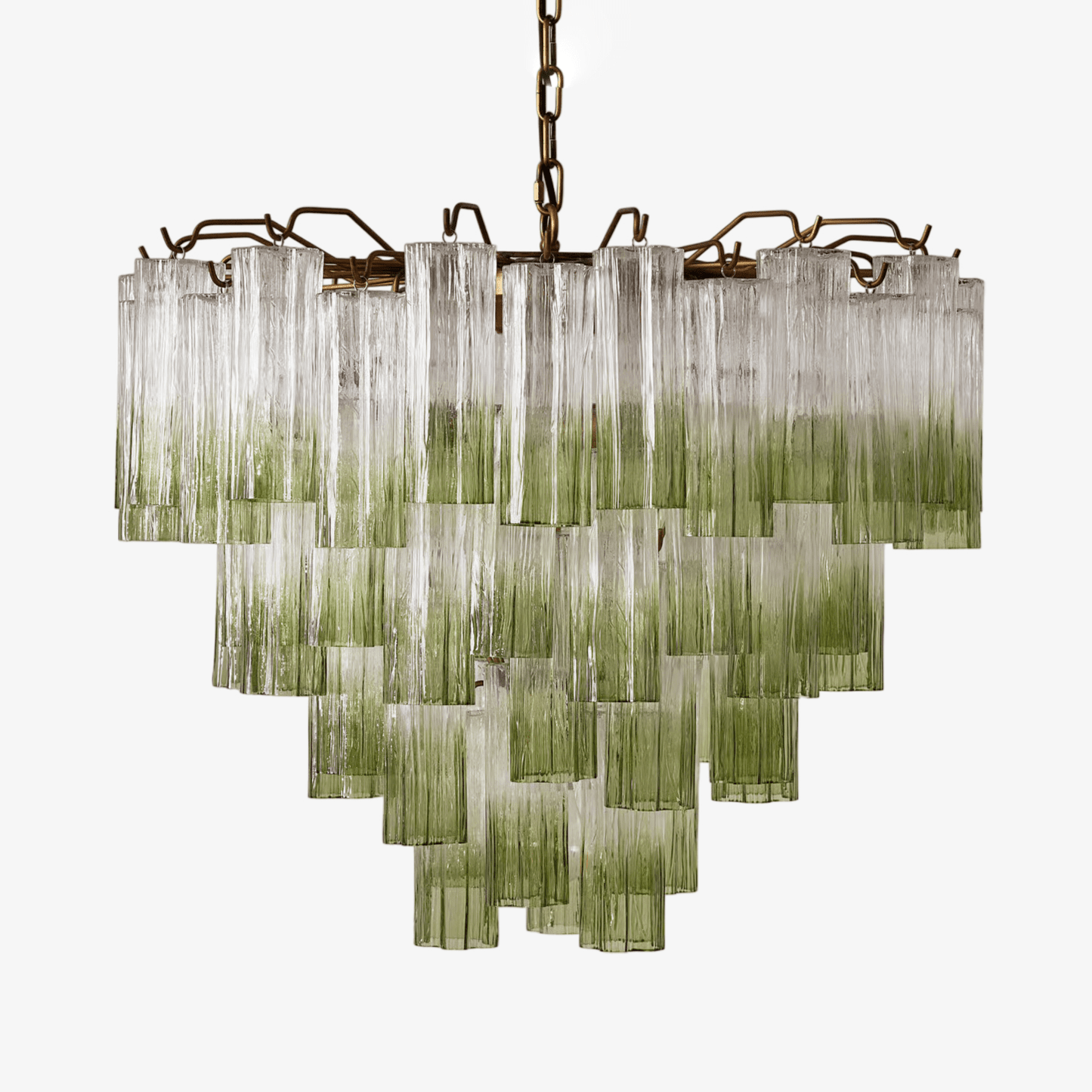 Chiara Chandelier - YIOSI
