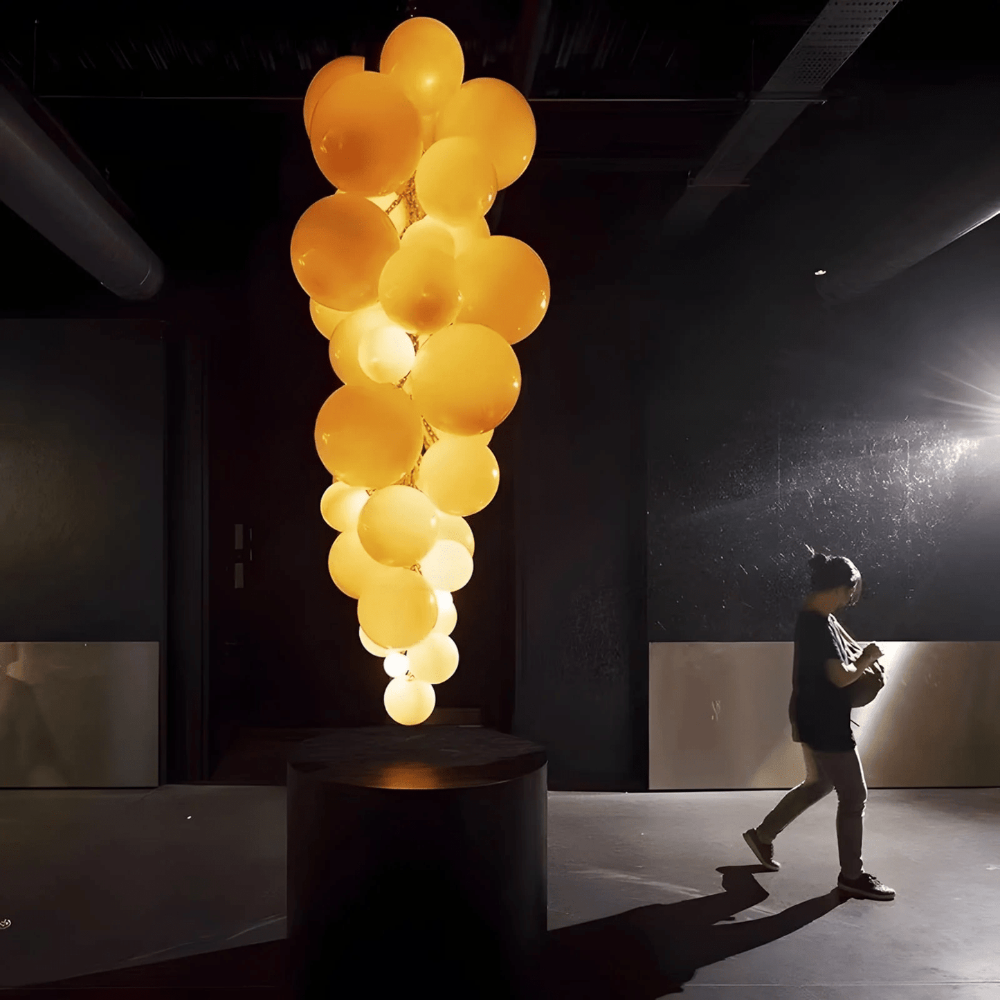 Velymo Grapetta Chandelier - YIOSI