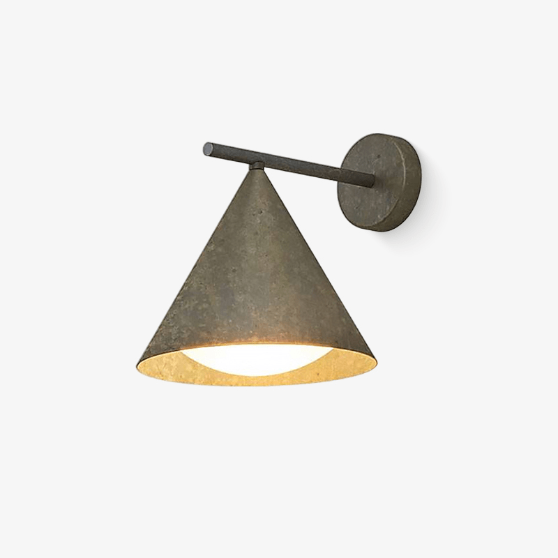 Vakkerlight Cone Metal Wall Lamp – Gold/Black Warm Light