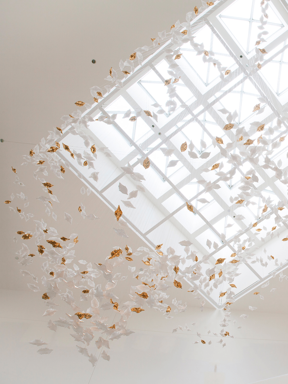 Leaf Twisted Sculptural Customize Chandelier - YIOSI