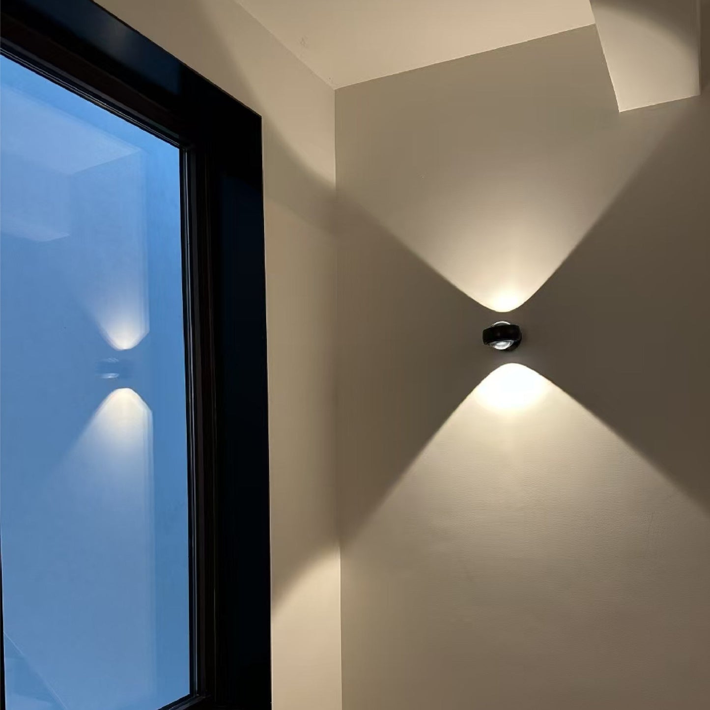 Modern Planetary Shaped Wall Lamp