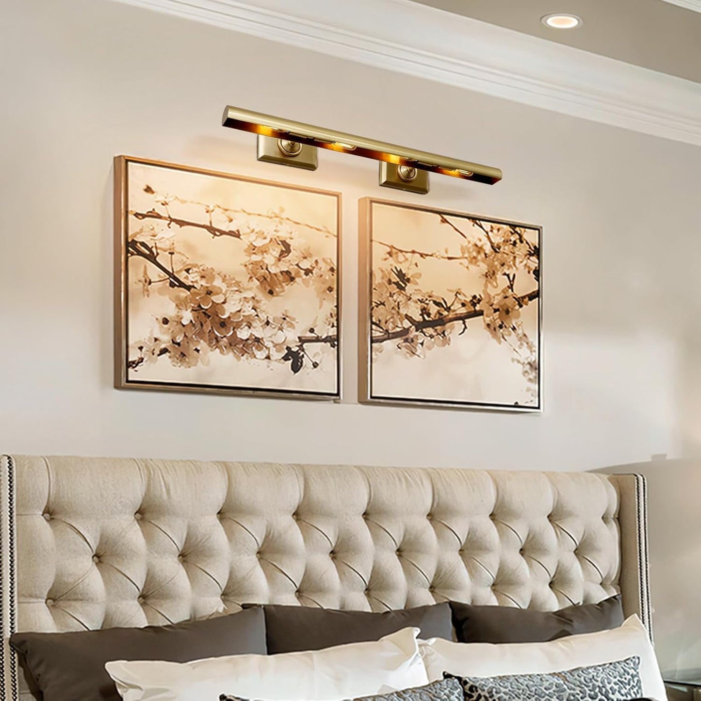 Wall-mounted mirror front wall lamp