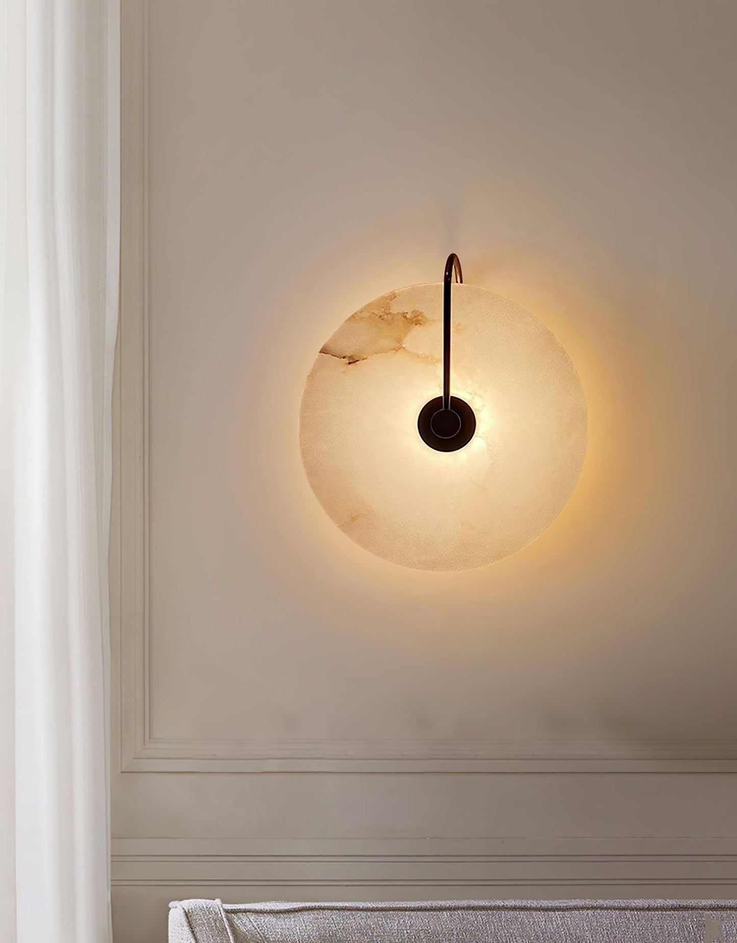 Vakkerlight Alabaster LED Wall Lamp with Gold Black Finish