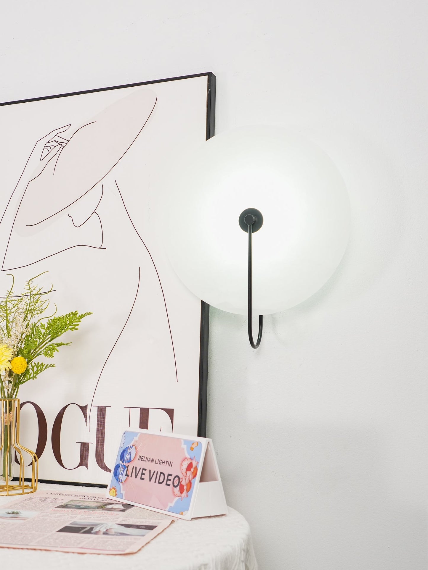 Vakkerlight Alabaster LED Wall Lamp with Gold Black Finish