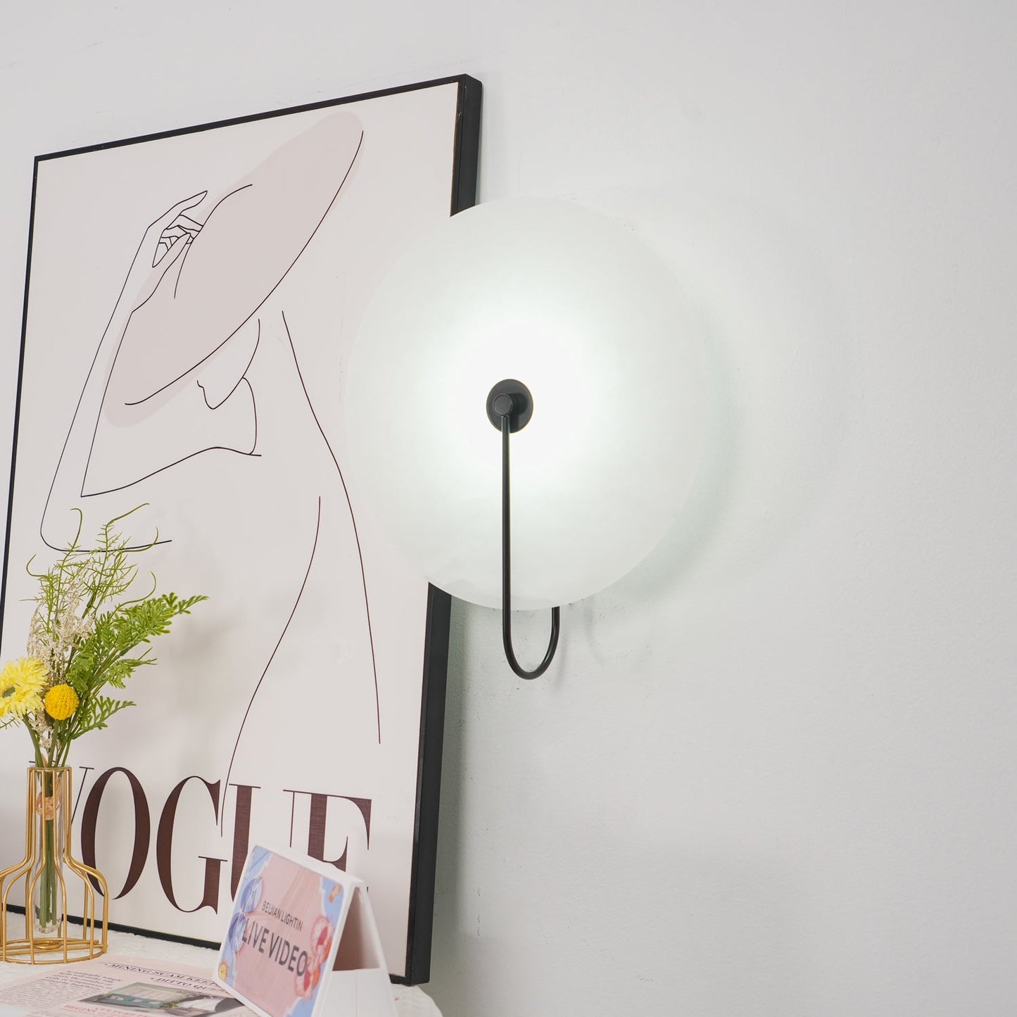 Vakkerlight Alabaster LED Wall Lamp with Gold Black Finish