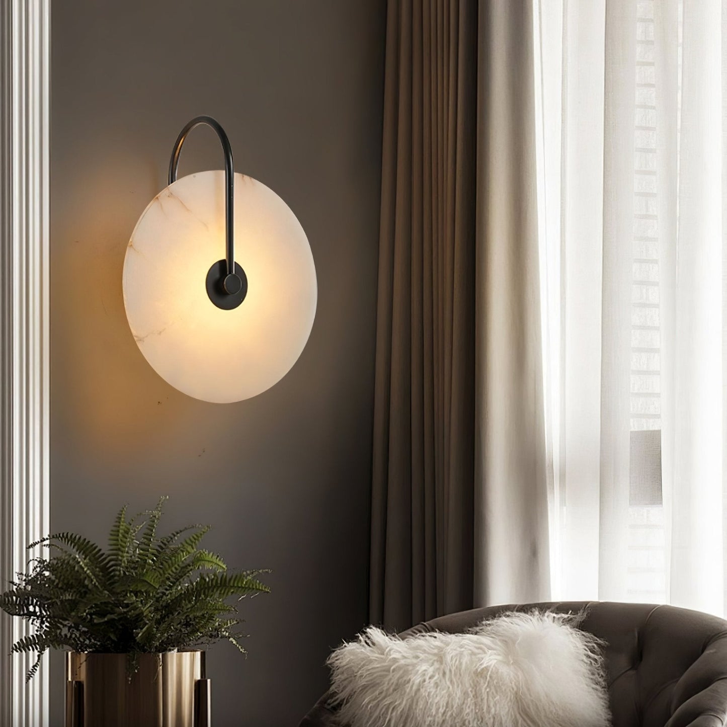 Vakkerlight Alabaster LED Wall Lamp with Gold Black Finish