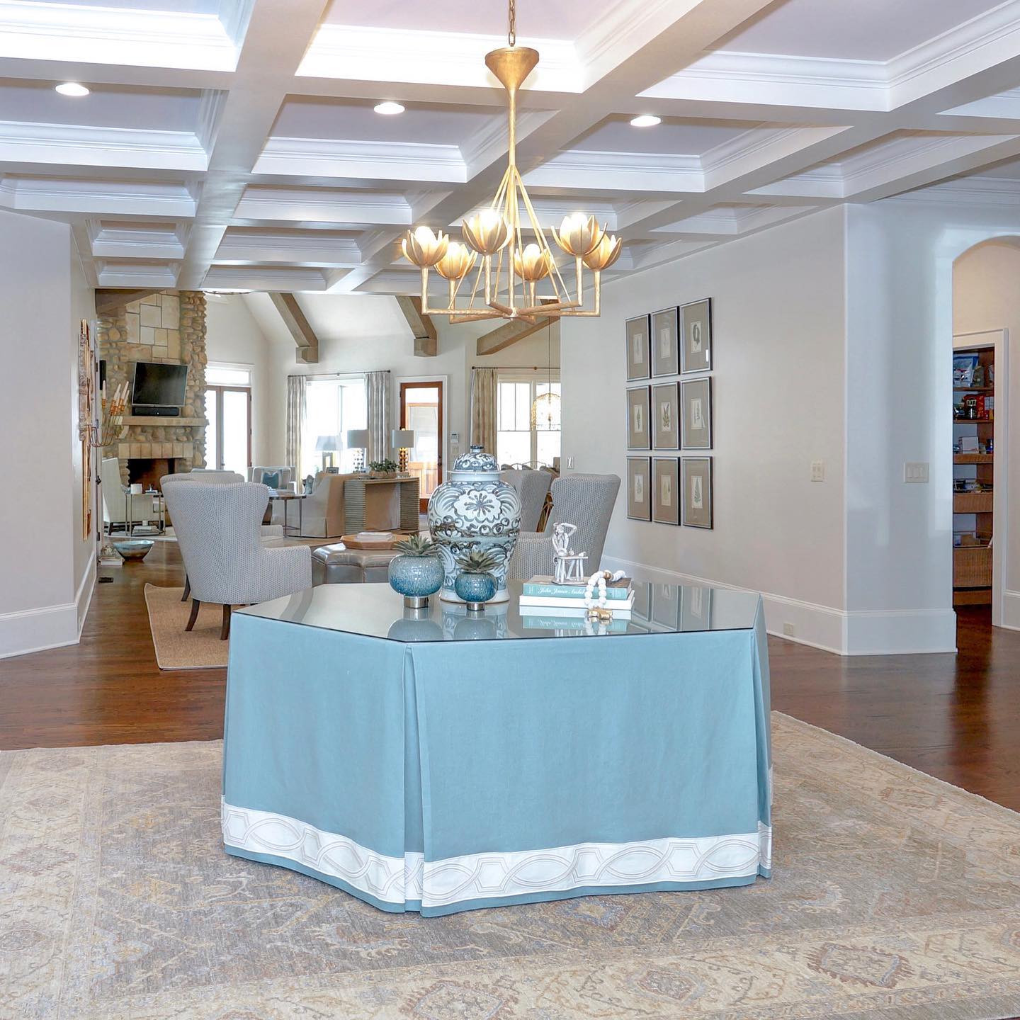 Alberto Lotus Bloom Chandelier - YIOSI