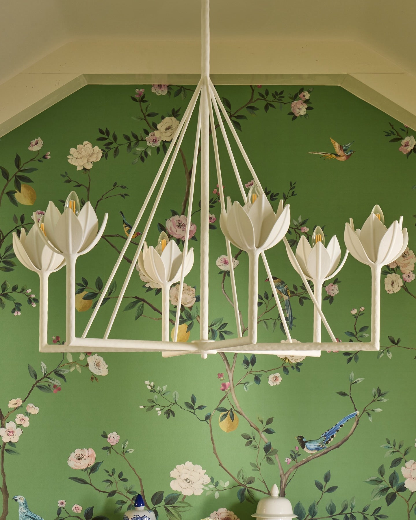 Alberto Lotus Bloom Chandelier - YIOSI