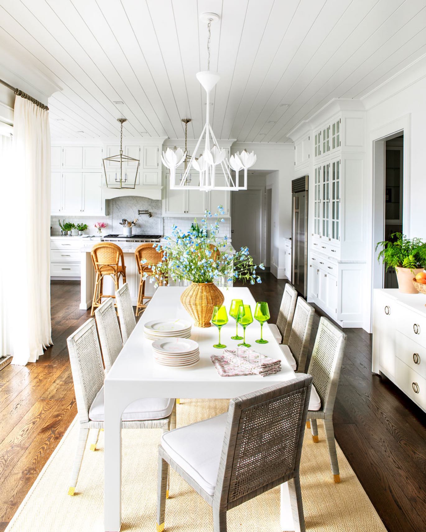 Alberto Lotus Bloom Chandelier - YIOSI