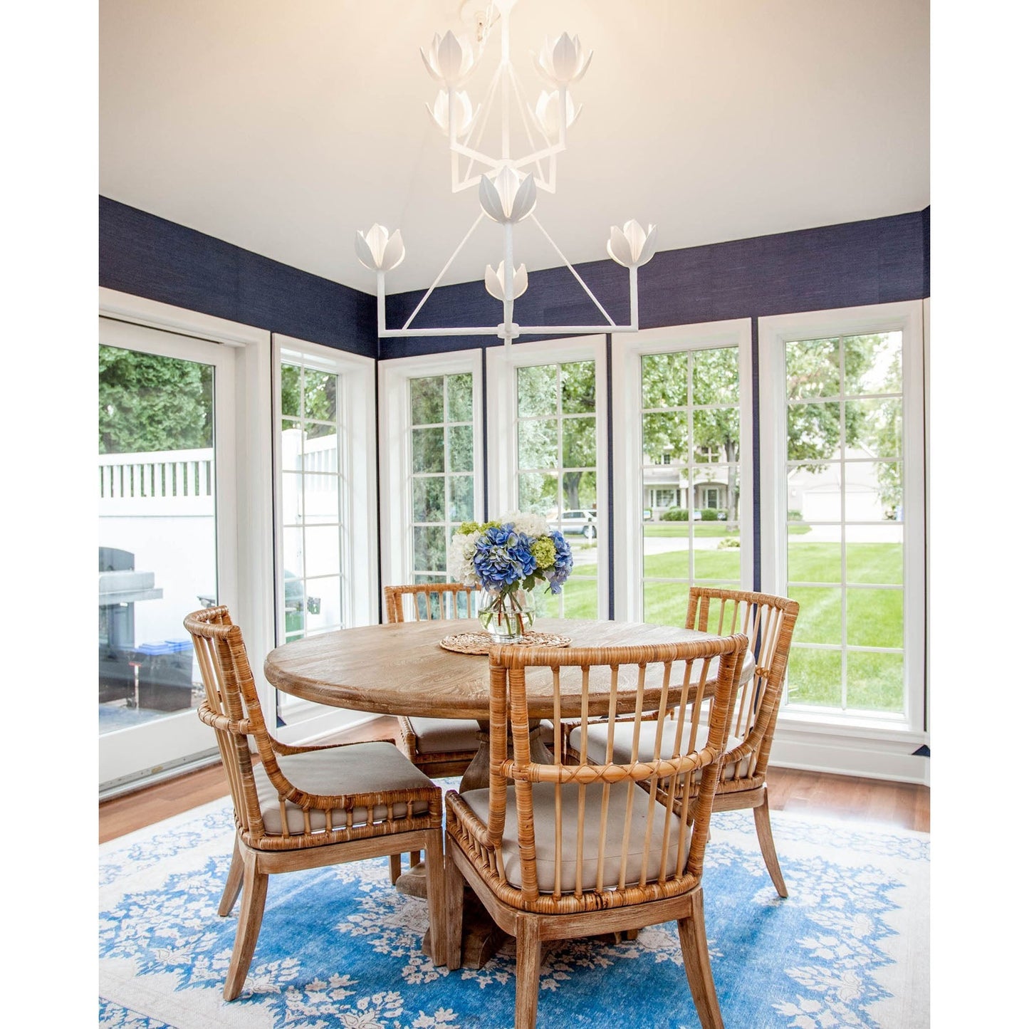 Alberto Lotus Bloom Chandelier - YIOSI