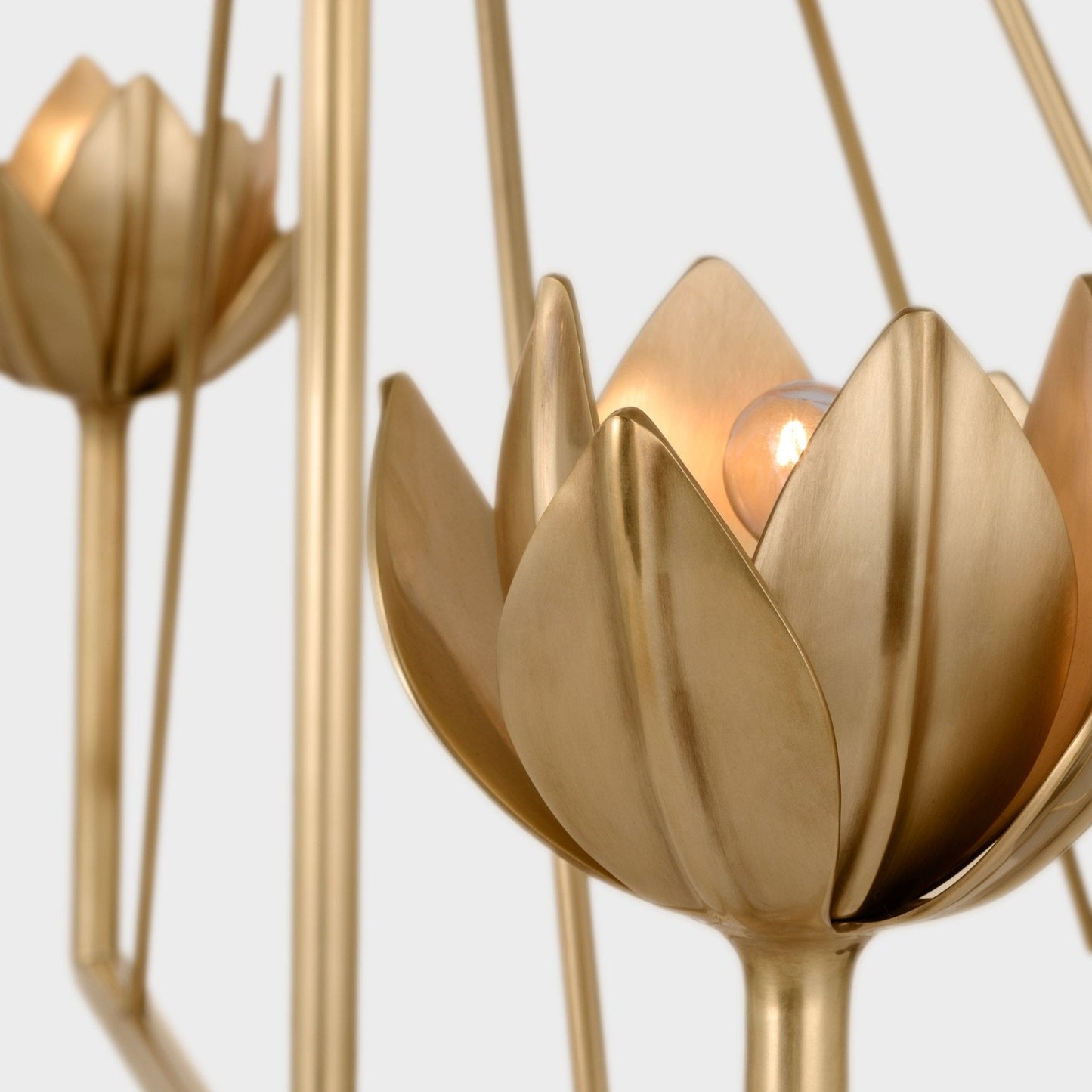 Alberto Lotus Bloom Chandelier - YIOSI