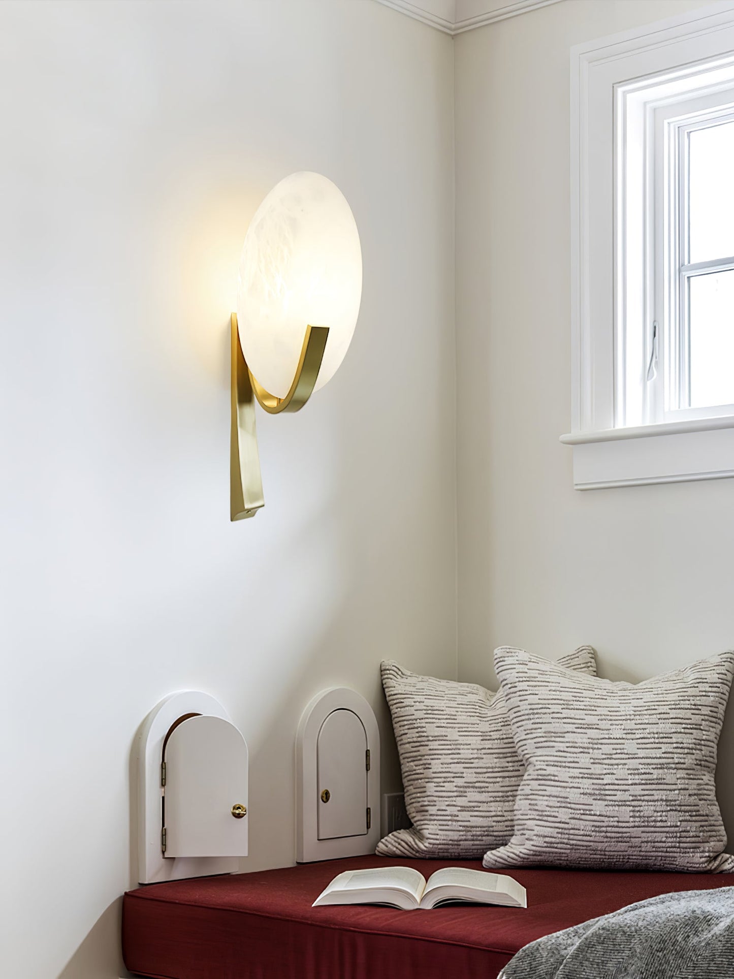 Alice Alabaster Plug - in Wall Lamp - YIOSI
