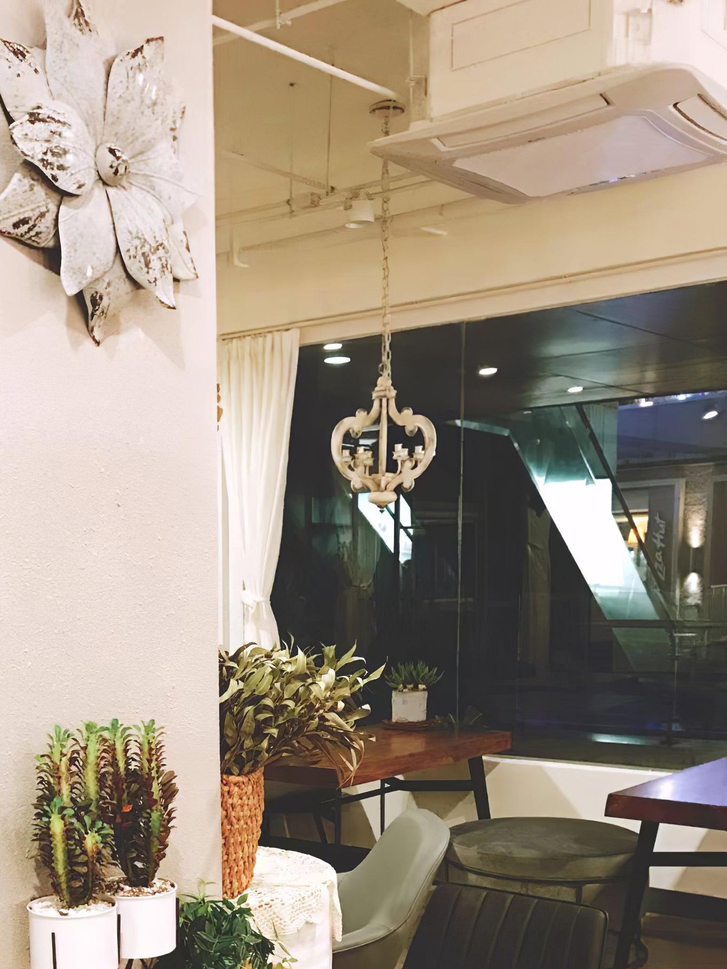 Antique White Style Chandelier - YIOSI