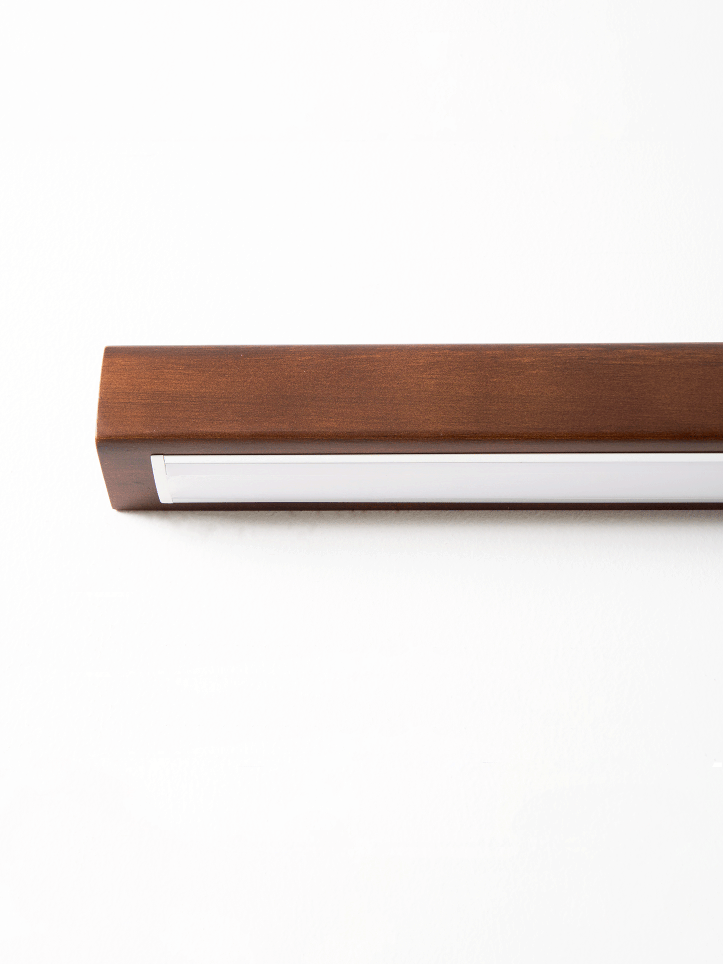 Arlo Linear Wood Wall Light – Natural Warmth Slim Modern Design