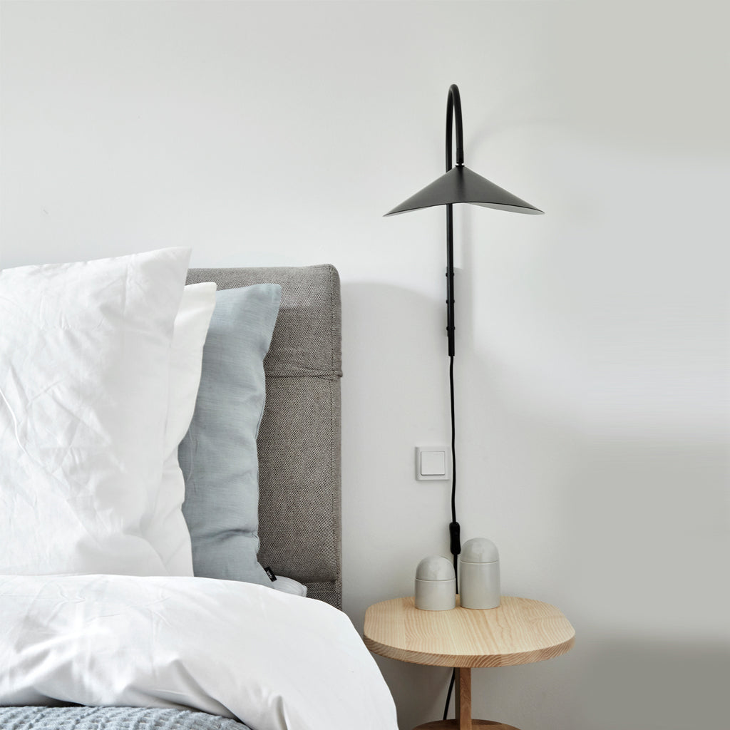 Alocasia Swivel Plug‑in Wall Lamp – Adjustable Modern Lighting
