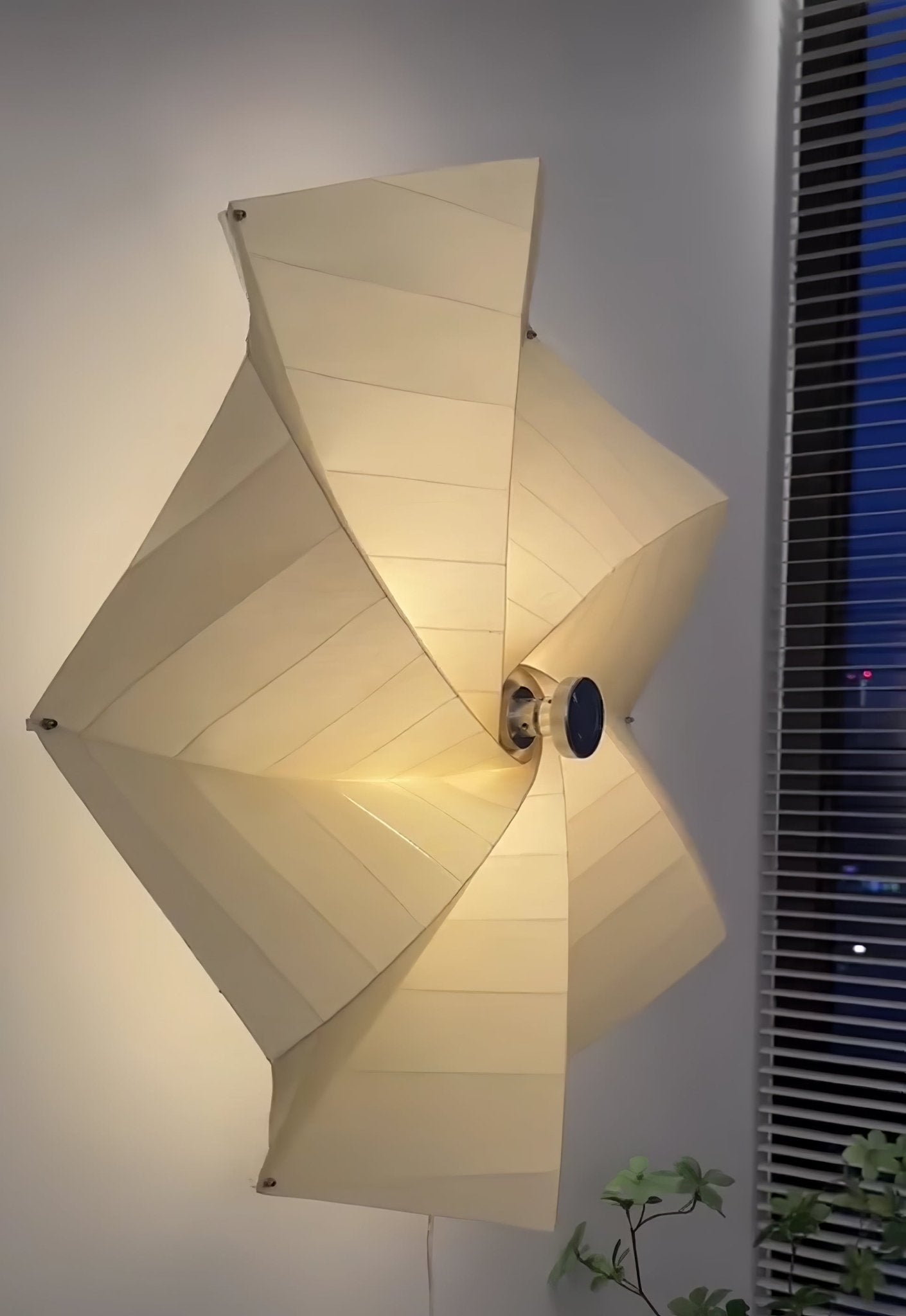 Bloom Petals Wall Lamp - YIOSI
