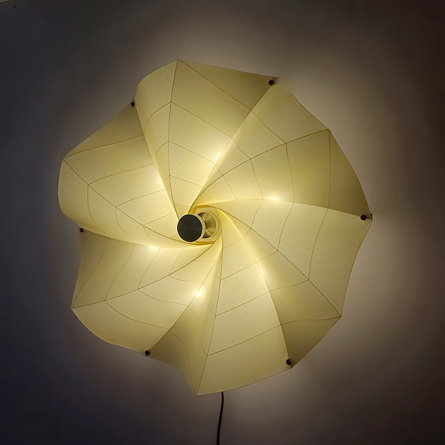 Bloom Petals Wall Lamp - YIOSI