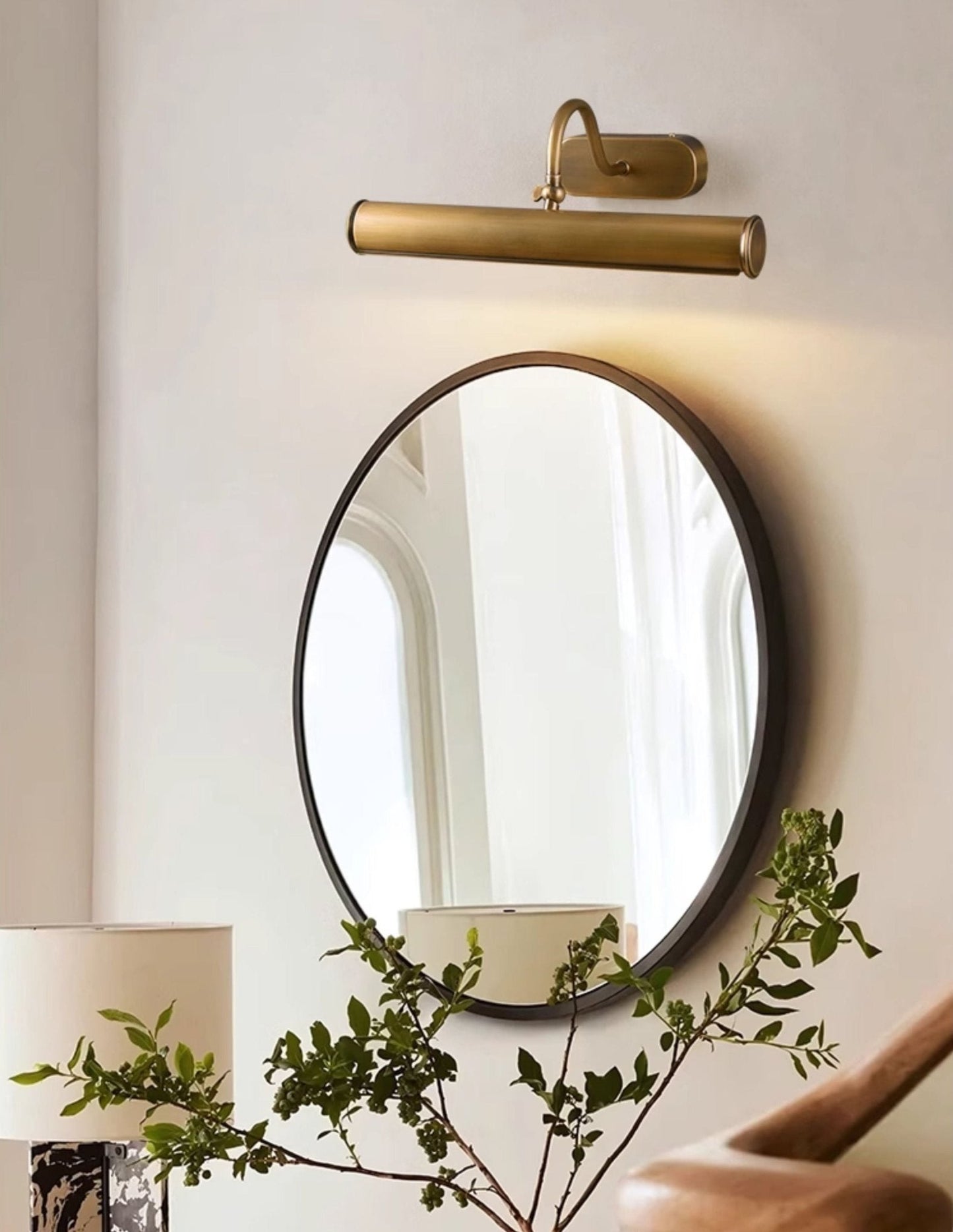 Bravonn Studio Vanity Wall Light - YIOSI