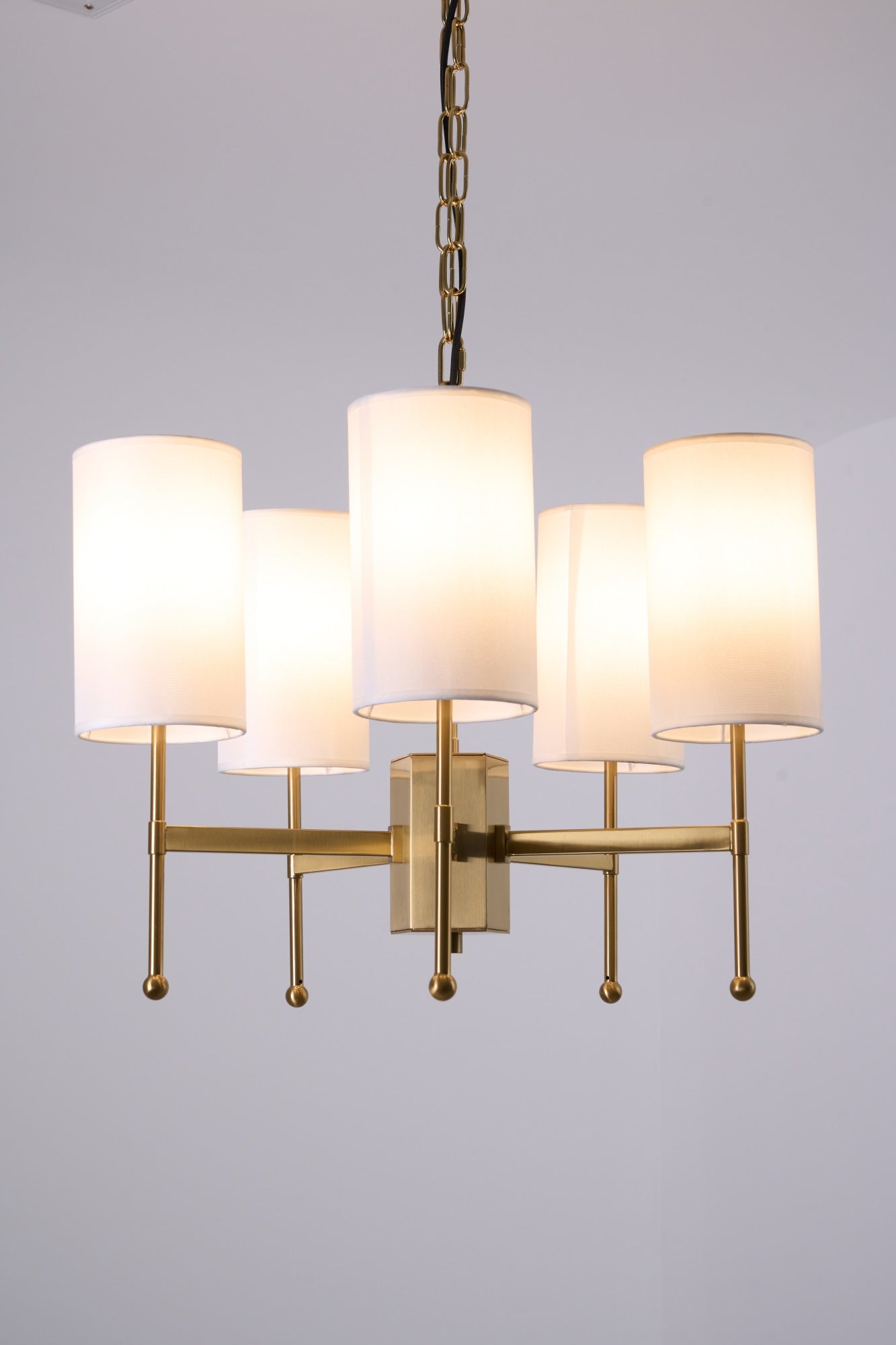 Brilliancess Brass Chandelier - YIOSI