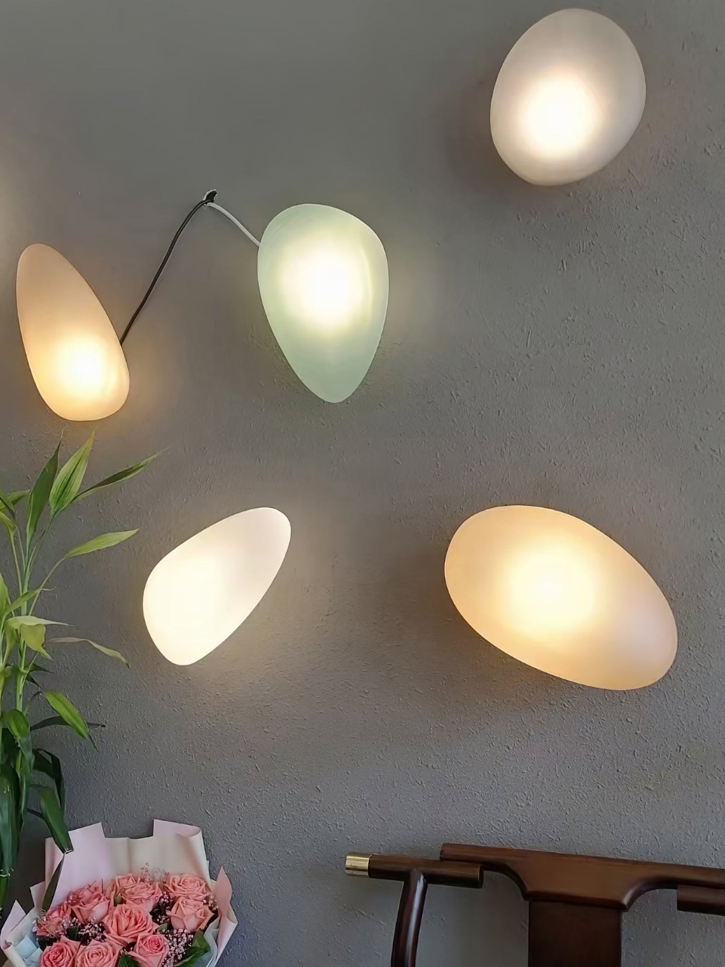 Vakkerlight Bubble Glass Wall Lamp Modern Translucent Pebble Design
