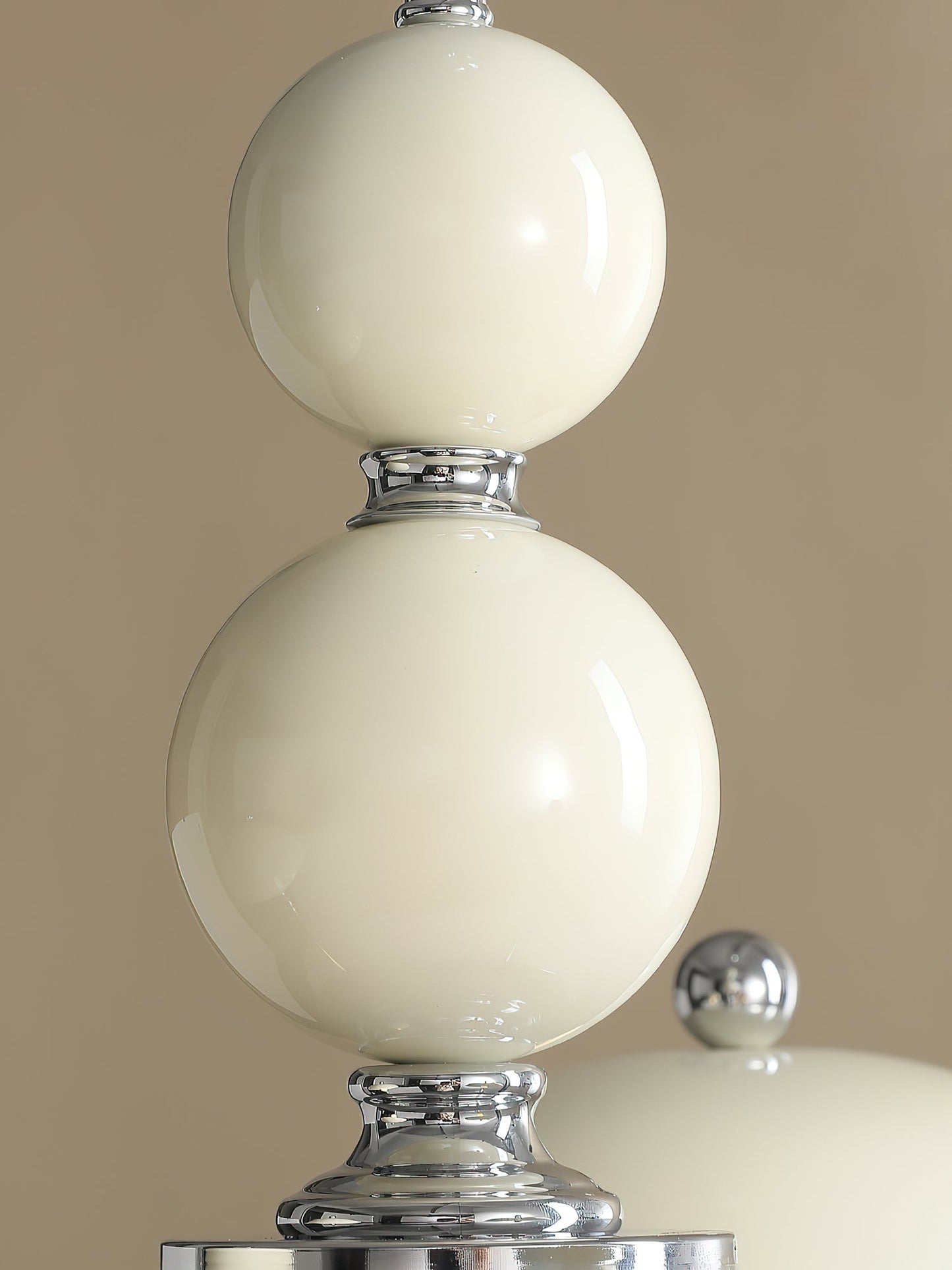 Celvara Chandelie - YIOSI