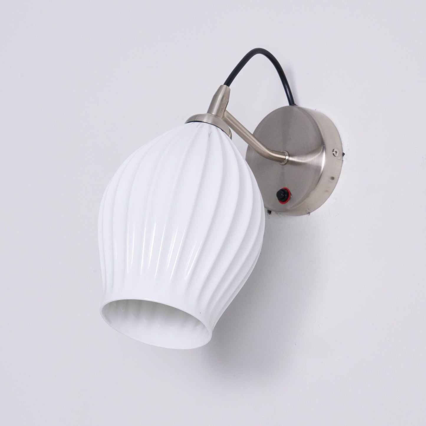 Ceramic Ribbed Wall light - YIOSI