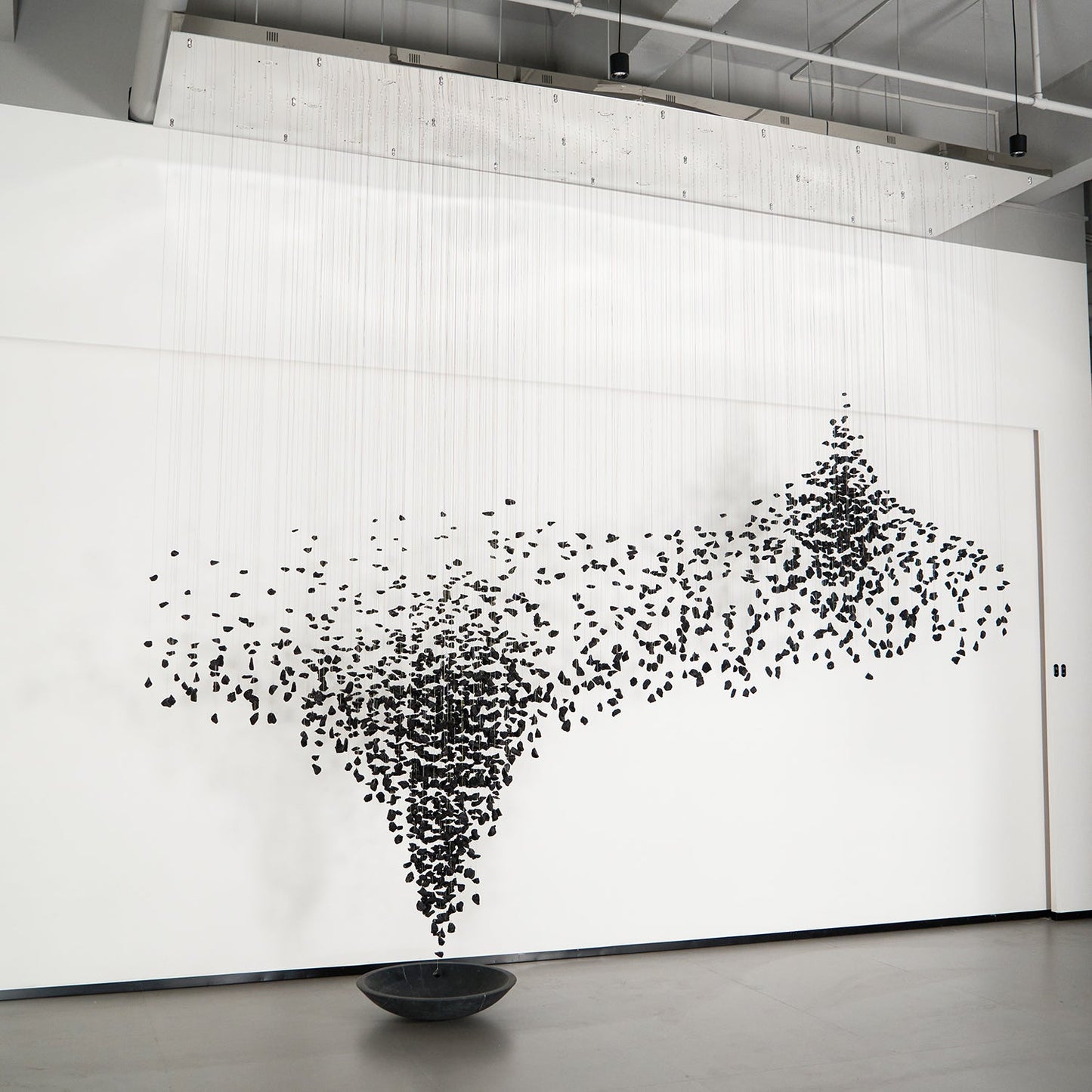 Charcoal Shape Hourglass Chandelier - YIOSI