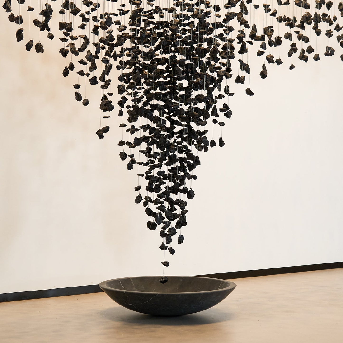 Charcoal Shape Hourglass Chandelier - YIOSI