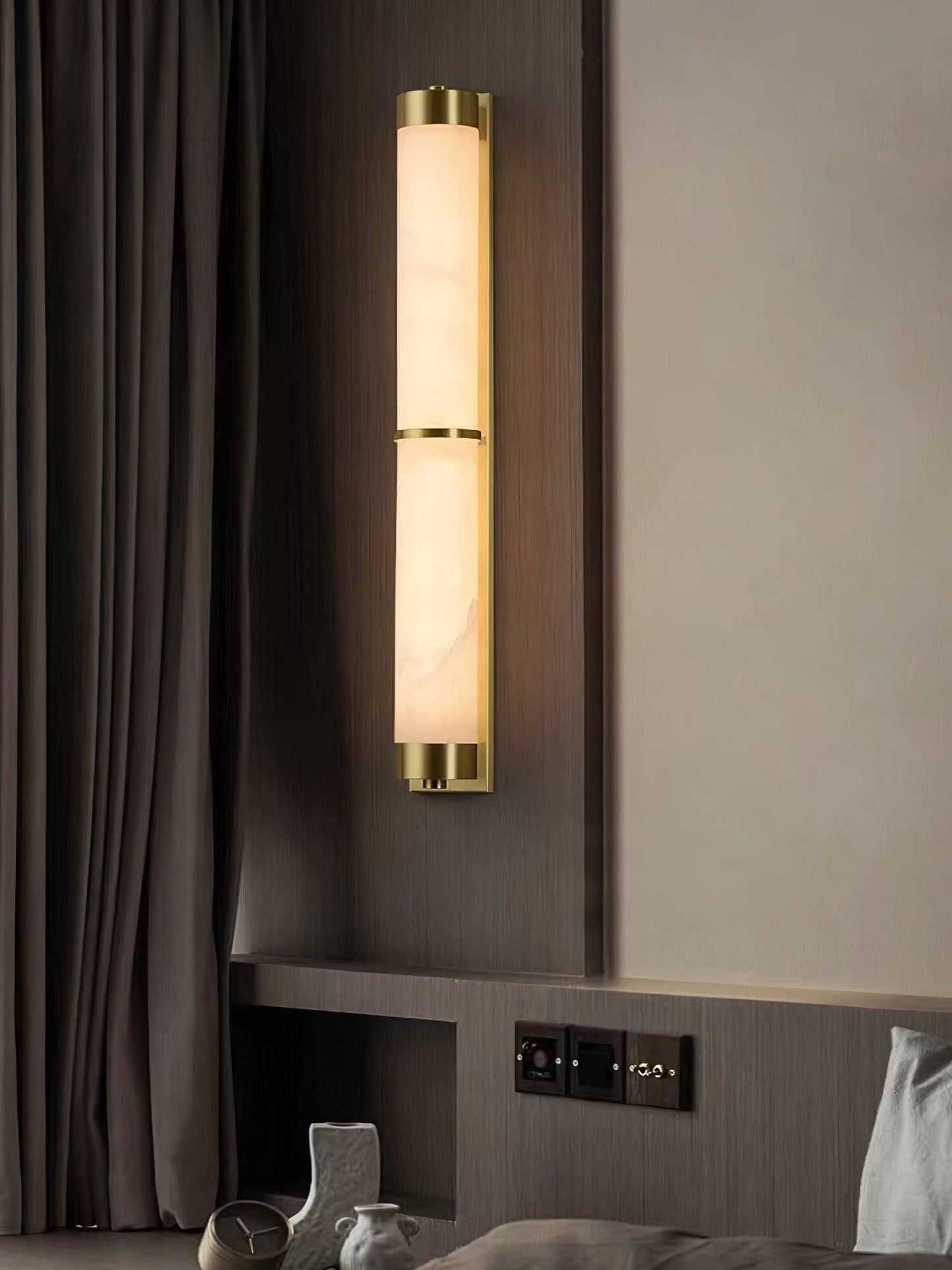 Cylindra Alabaster Brass Wall Light - YIOSI