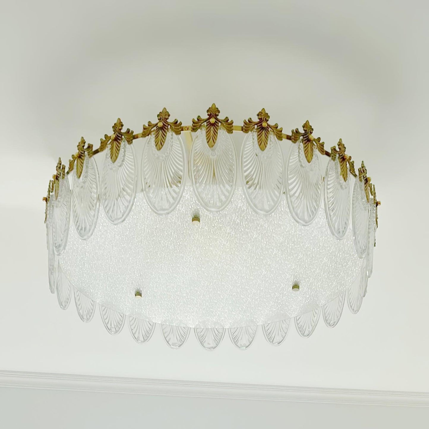 Decorative Pattern Glass Round Chandelier - YIOSI