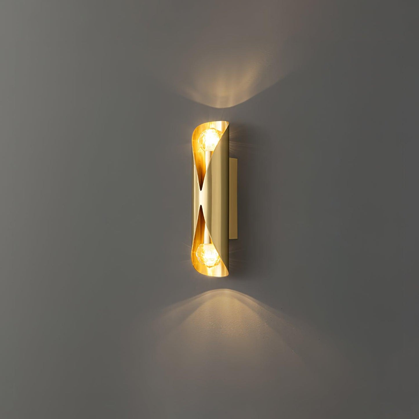 Diamonds Brass Wall Lamp - YIOSI