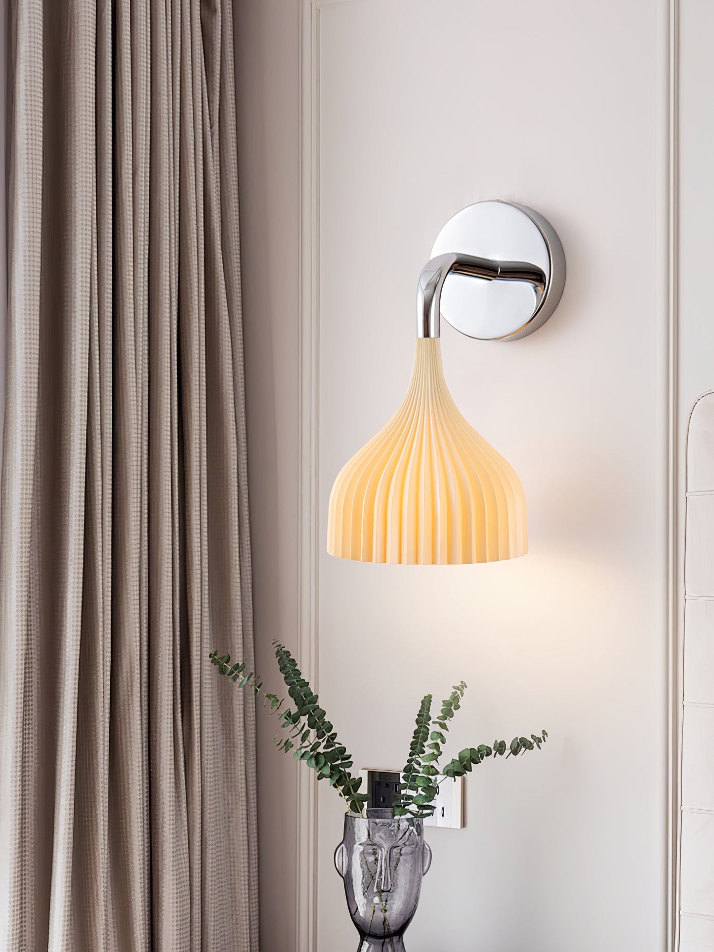 E Wall Lamp - YIOSI