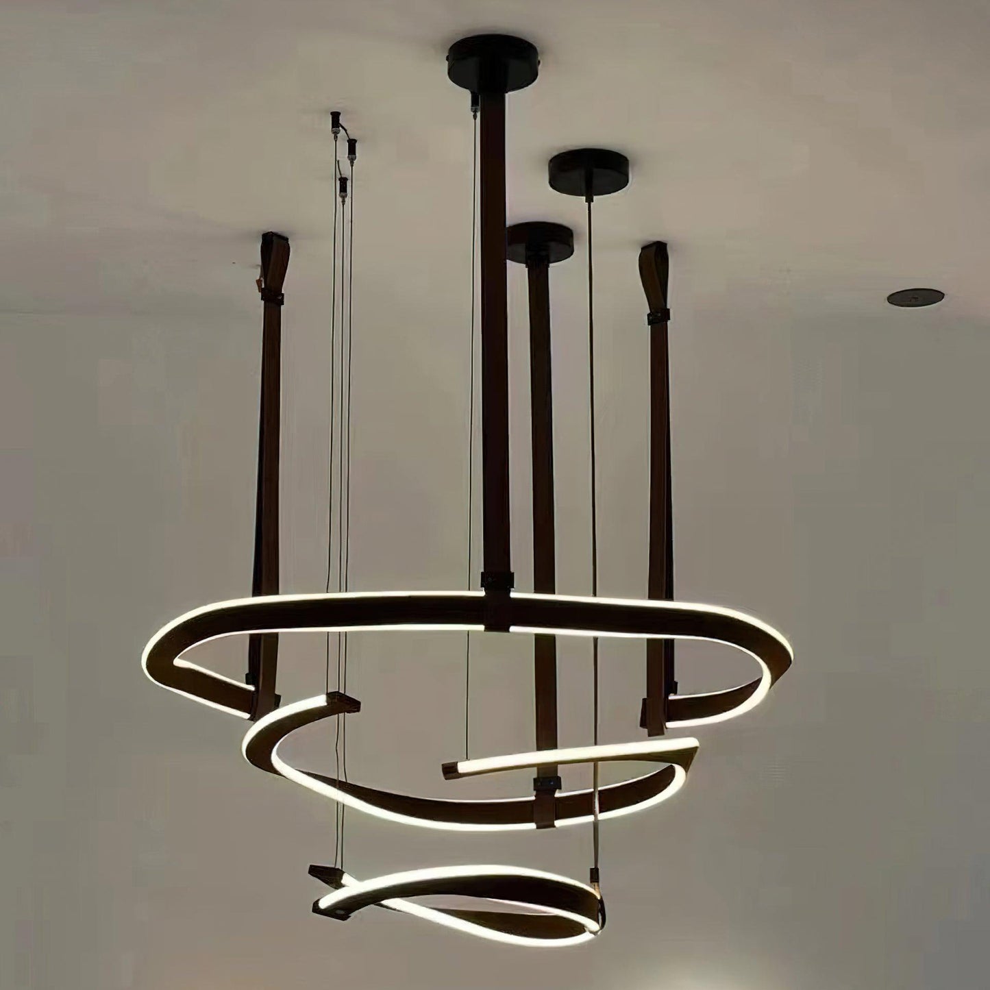 Finopi Chandelier - YIOSI