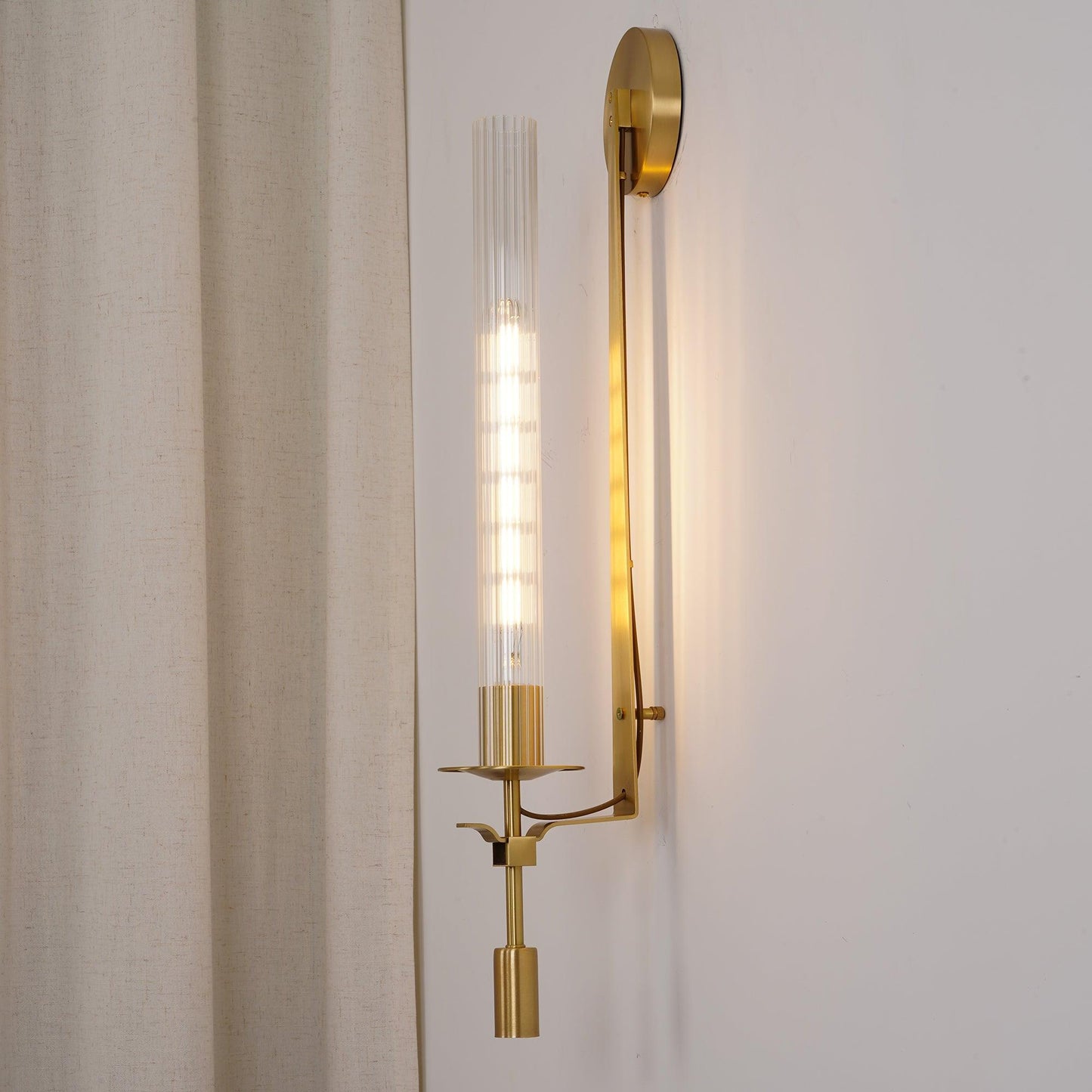Elegant French Classicism Fontanelle Wall Lamp – Brass & Glass Sconce