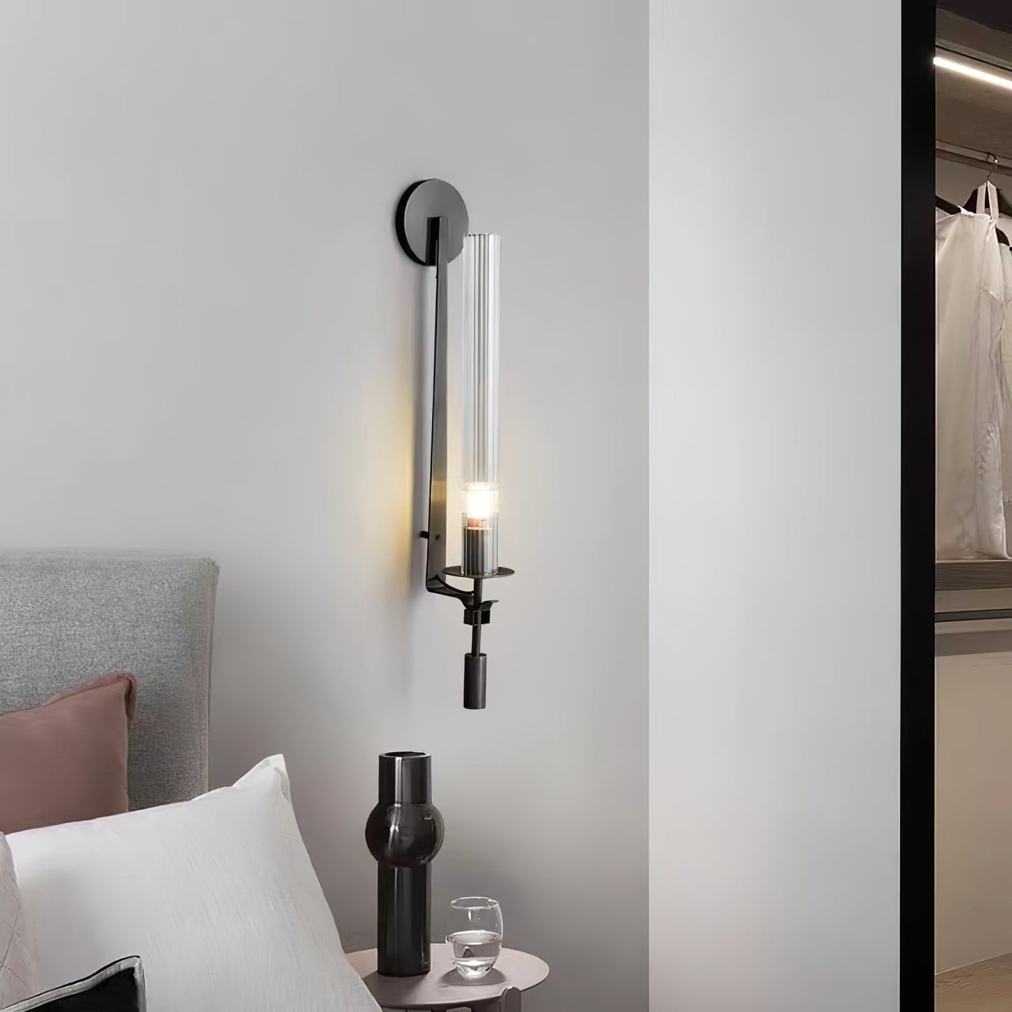 Elegant French Classicism Fontanelle Wall Lamp – Brass & Glass Sconce