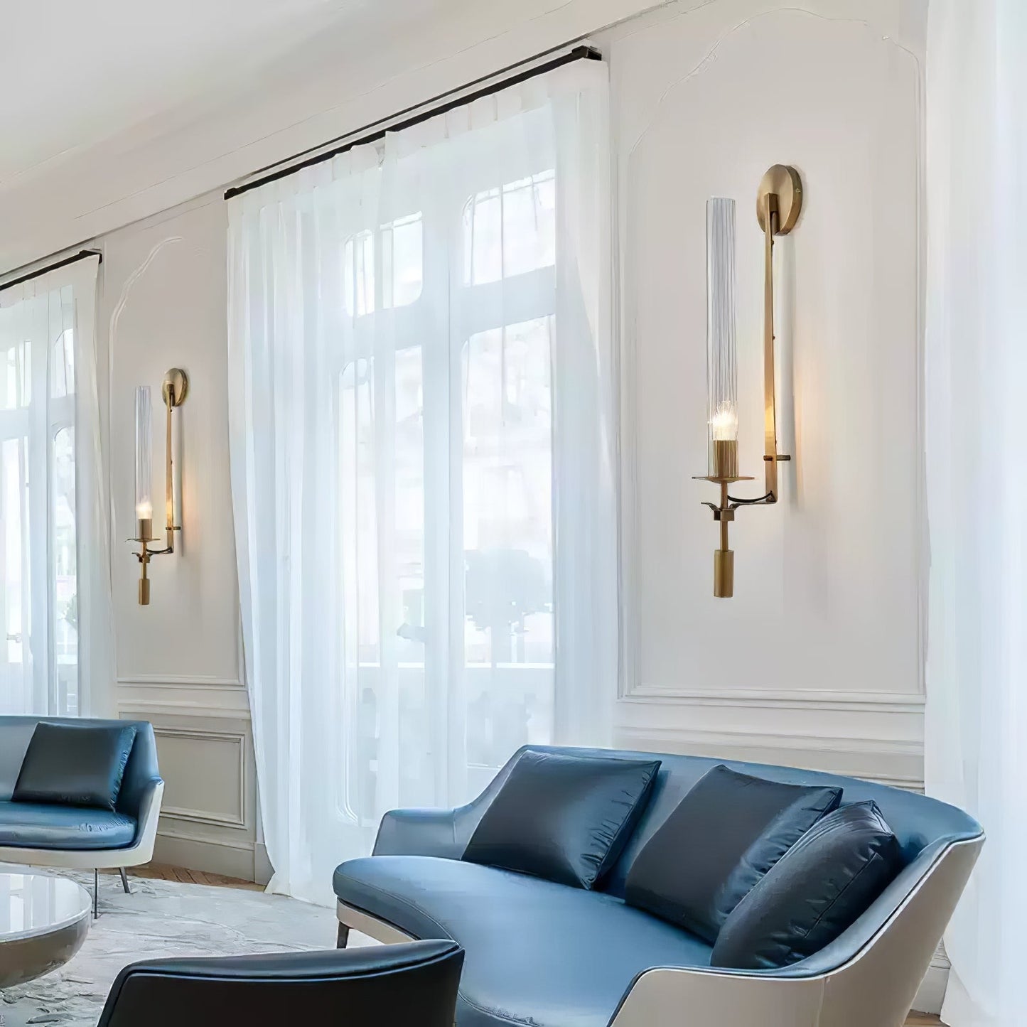 Elegant French Classicism Fontanelle Wall Lamp – Brass & Glass Sconce