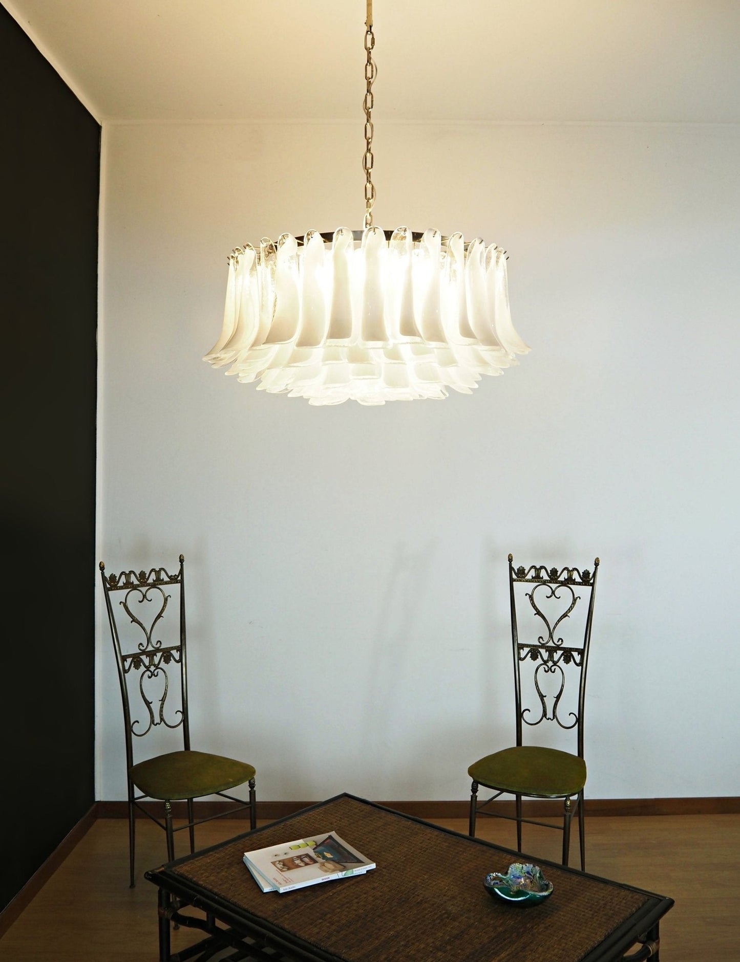 Petals White Murano Chandelier - YIOSI