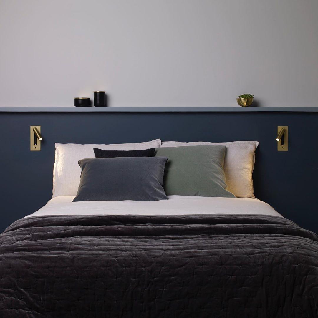 Vakker Folded Back Bedside Wall Lamp with Adjustable LED