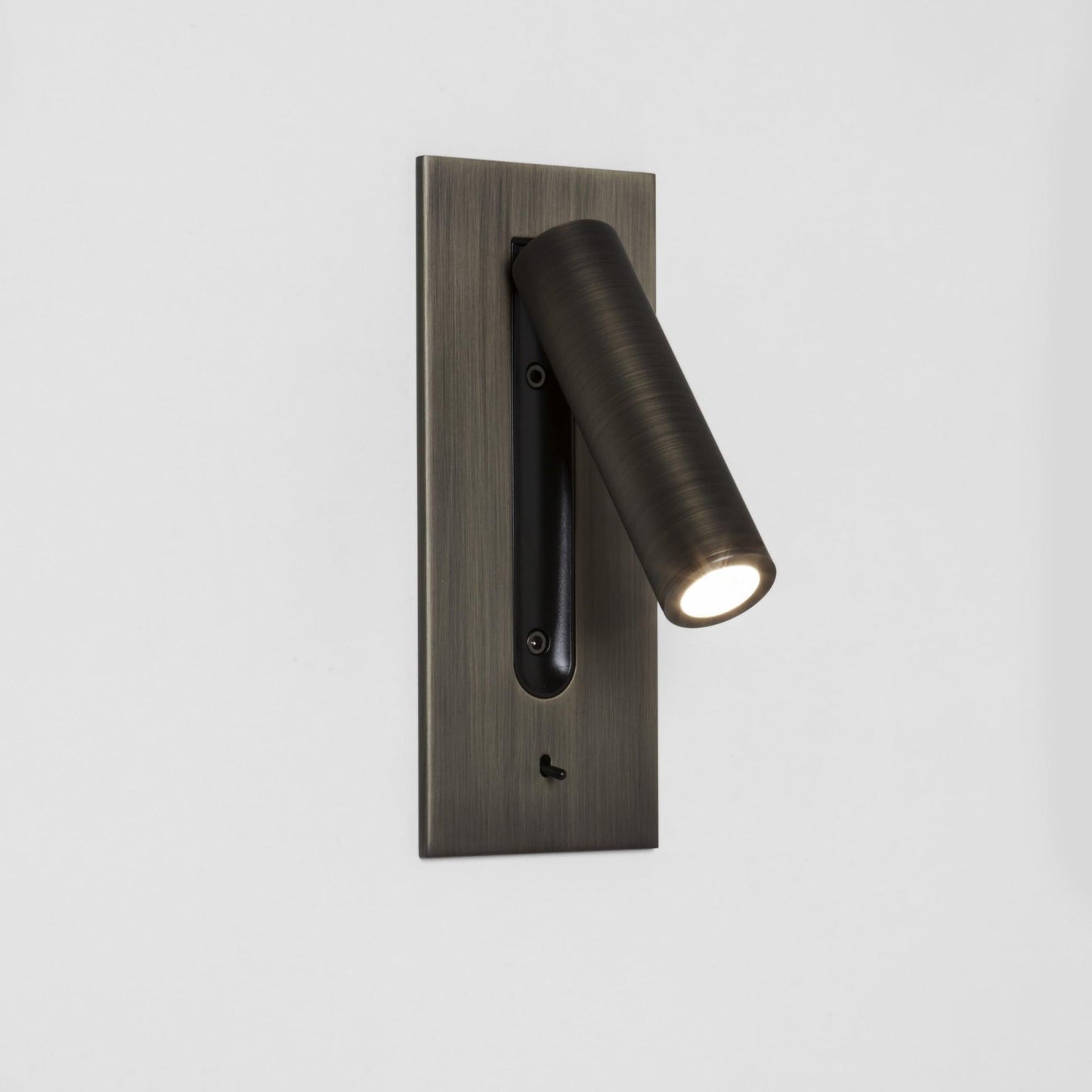 Vakker Folded Back Bedside Wall Lamp with Adjustable LED