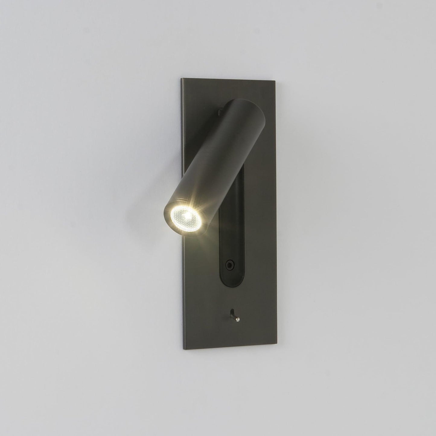 Vakker Folded Back Bedside Wall Lamp with Adjustable LED