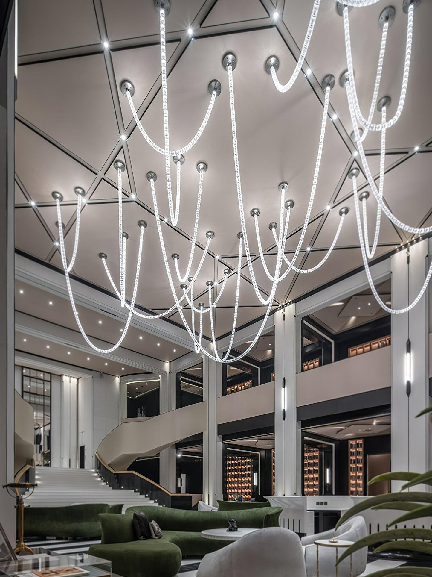Gabriel Chandelier J - YIOSI
