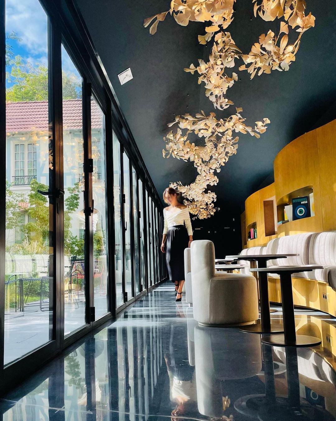 Gingko Chandelier E - YIOSI