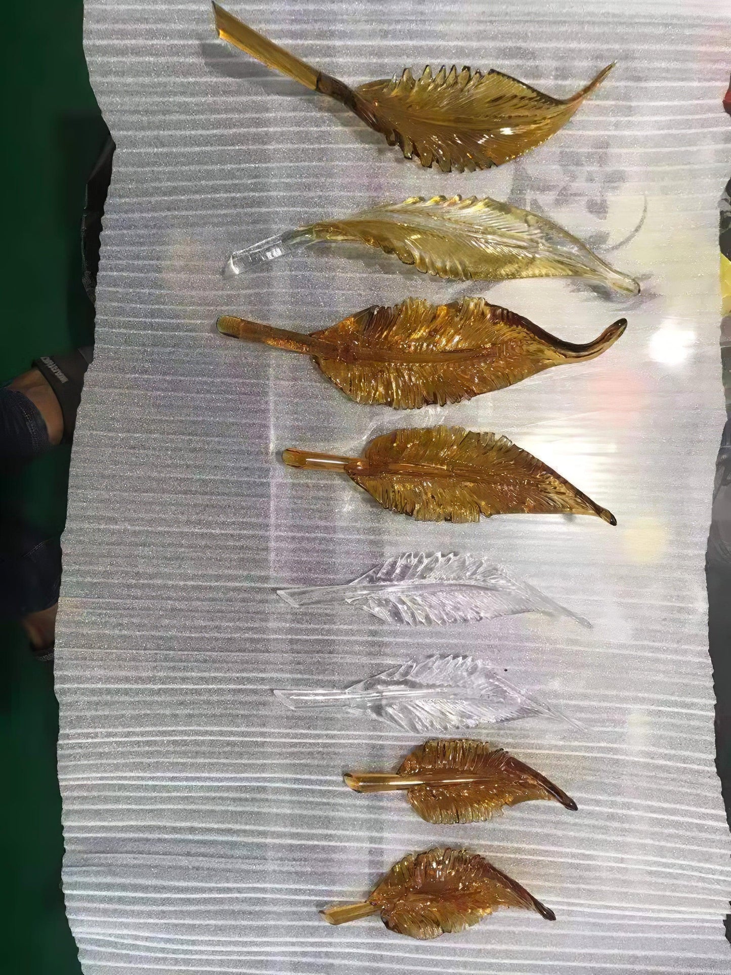 Glass Feathers Chandelier - YIOSI