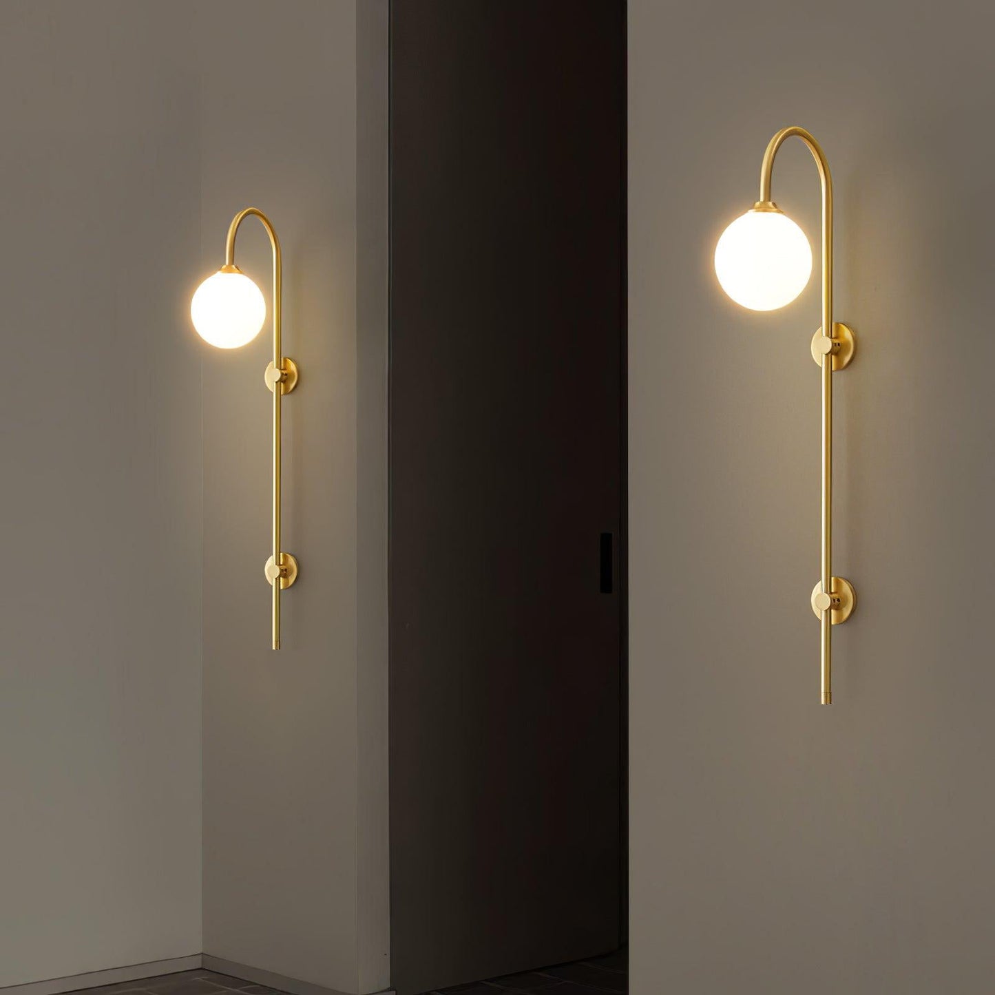 Globe Brass Wall Sconce - YIOSI